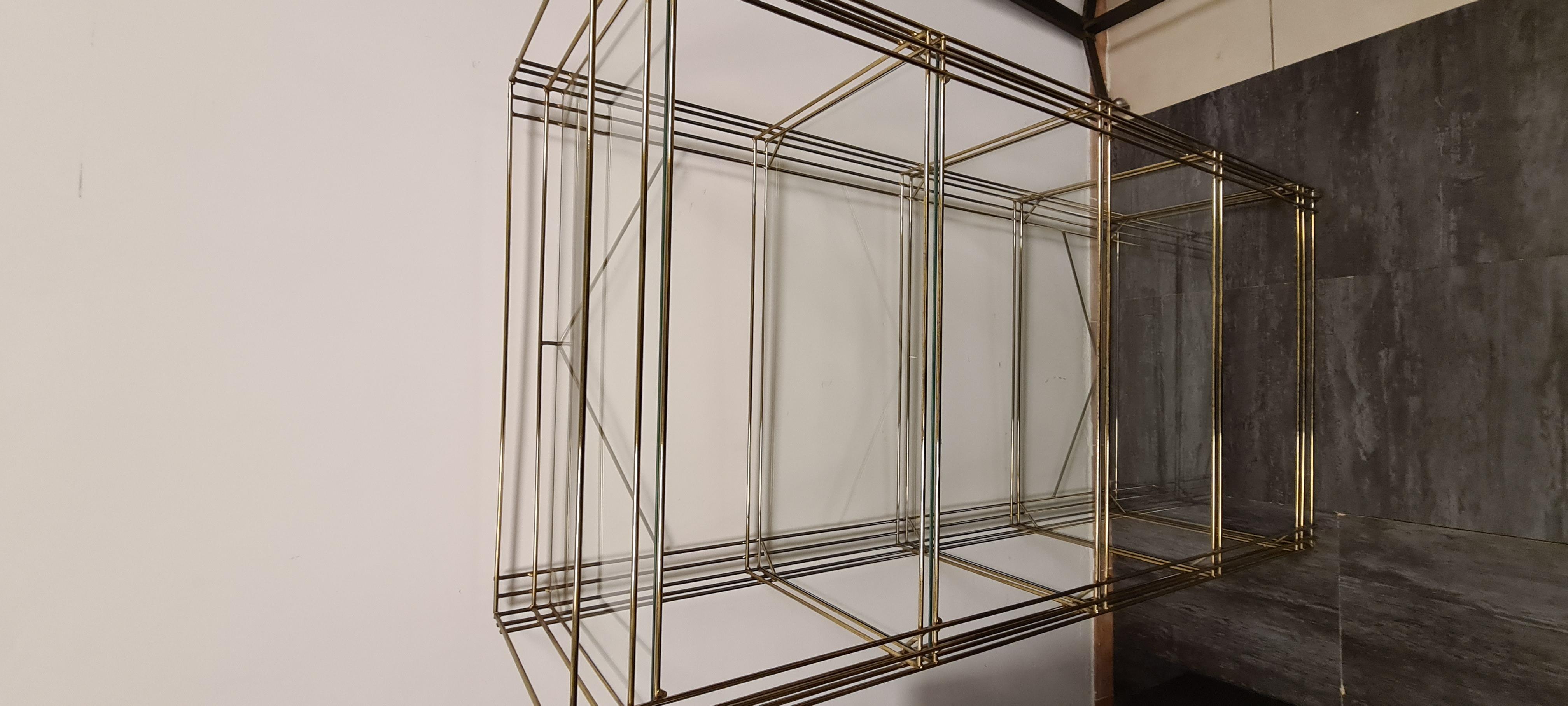 scaffale in ottone e vetro anni 80' For Sale 4