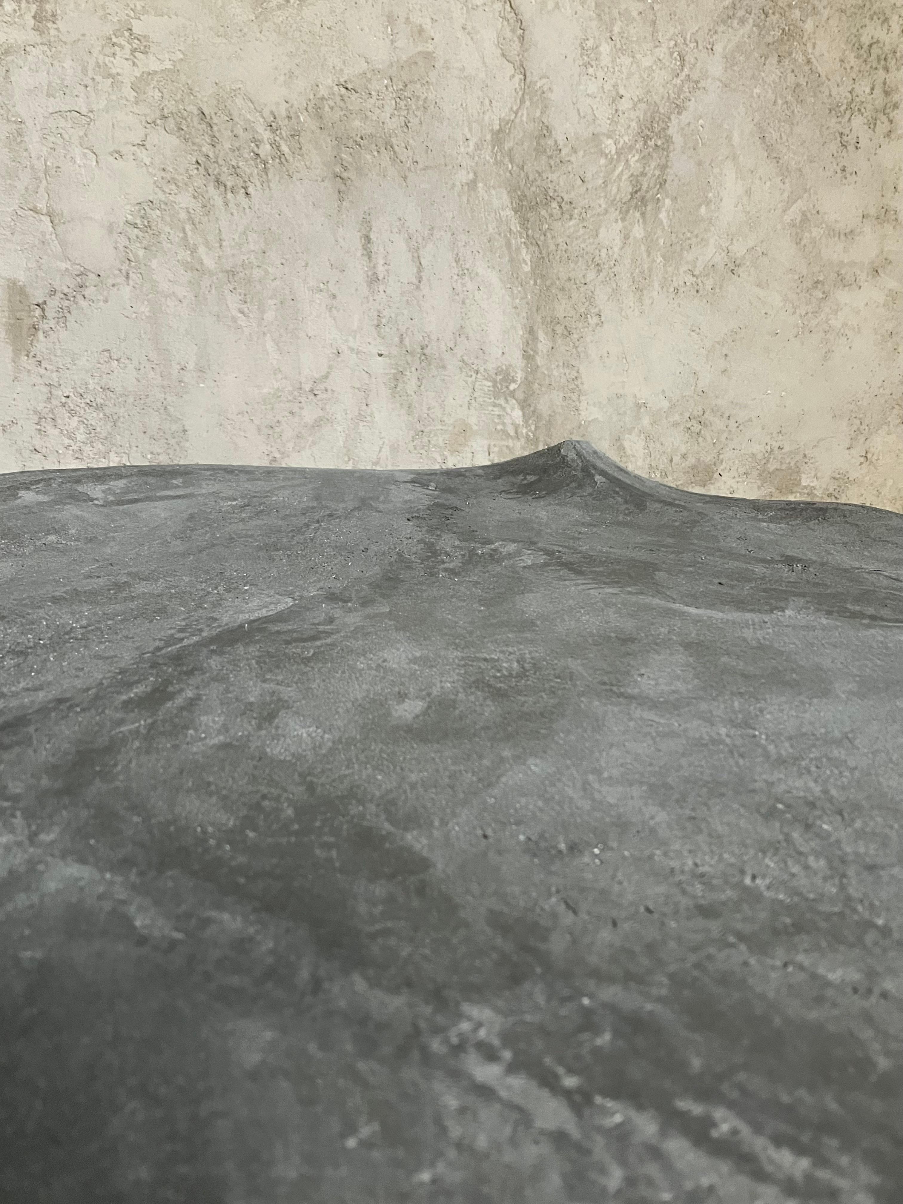 Scàglia 1 Scultura unica in cemento di Valentino Antonini In condizioni Nuovo in vendita a Geneve, CH
