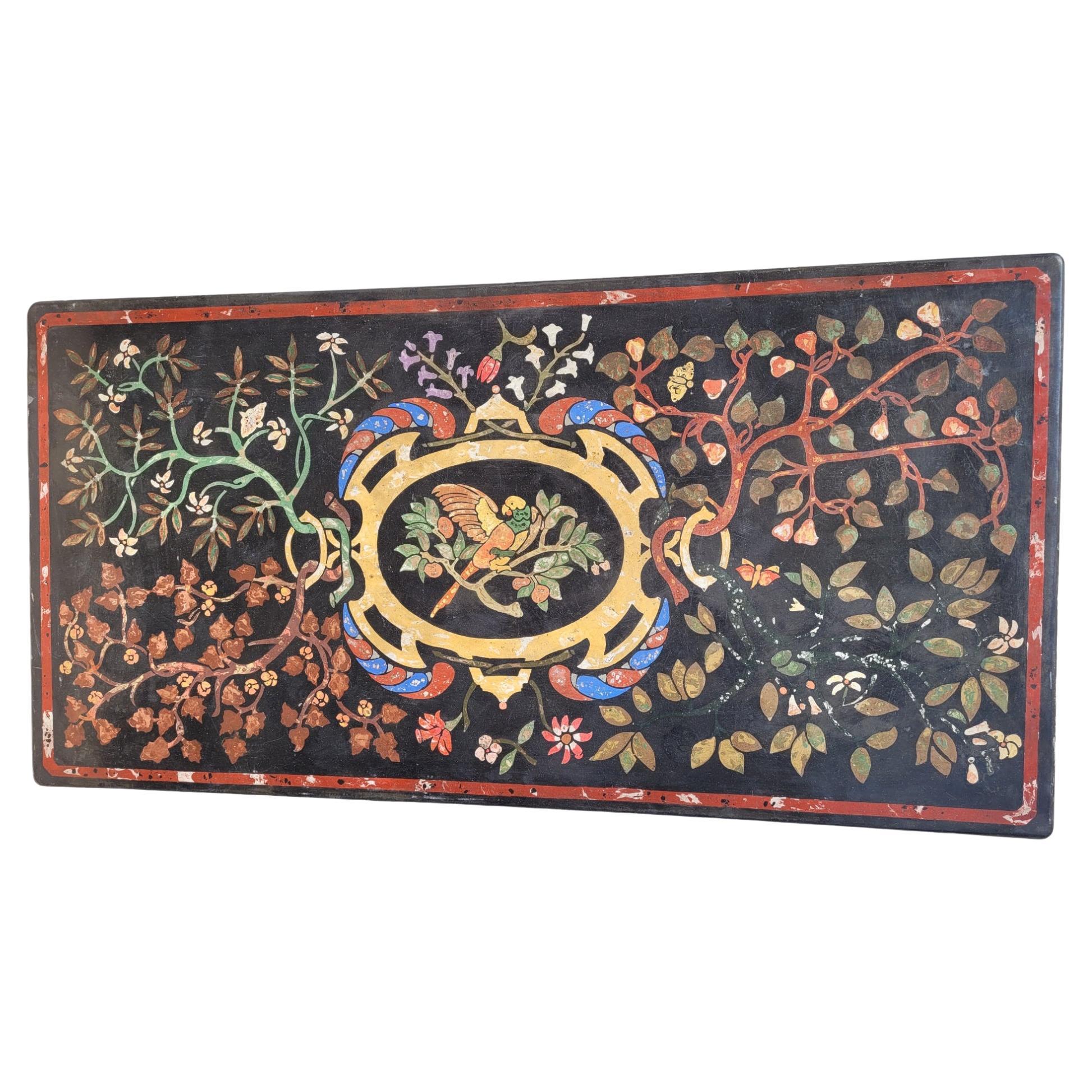 Panneau Scagliola, décor de fleurs et d'oiseaux, fin 19e début 20e siècle
