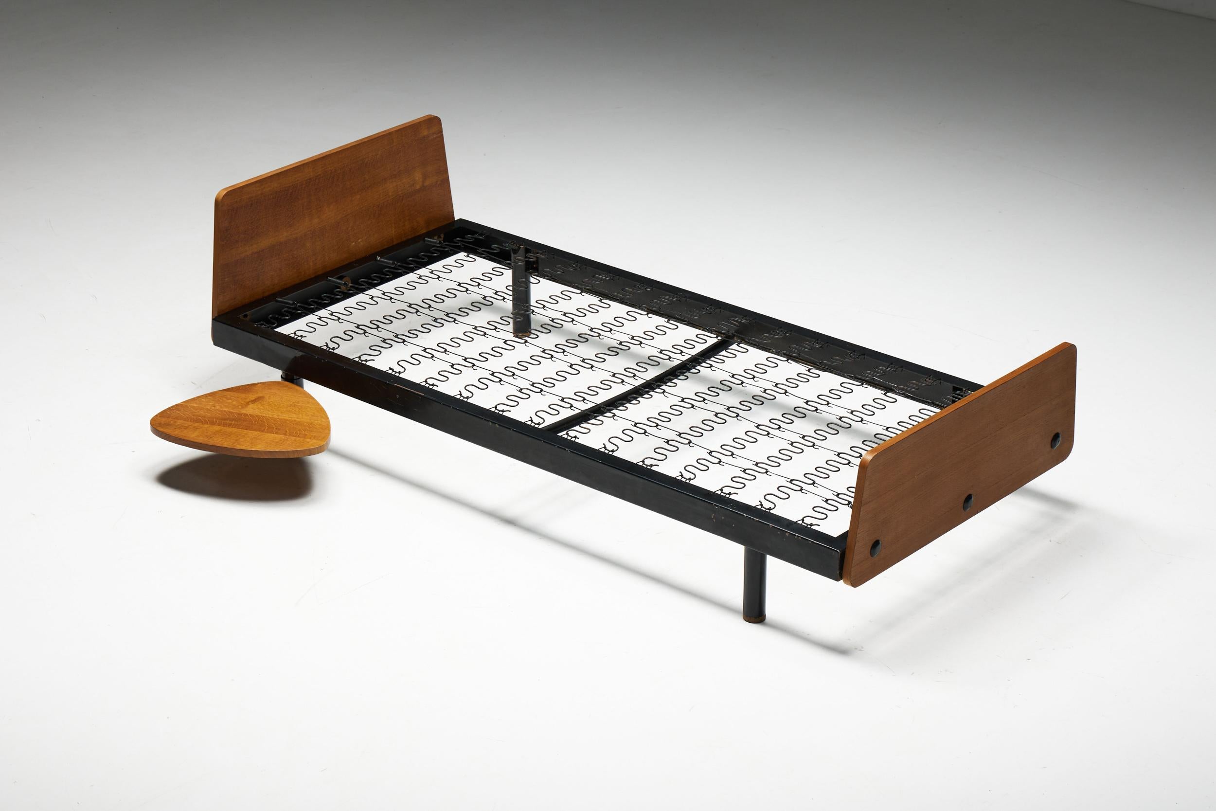 Midcentury Modern; Modernist Design; Cité Cansado; Charlotte Perriand; Jean Prouvé; Modernism; S.C.A.L Daybed; Bed; 1950s; Mid-20th Century; Type Flavigny;

Daybed type Flavigny, designed by Jean Prouvé in the 1950s. This exceptional piece features