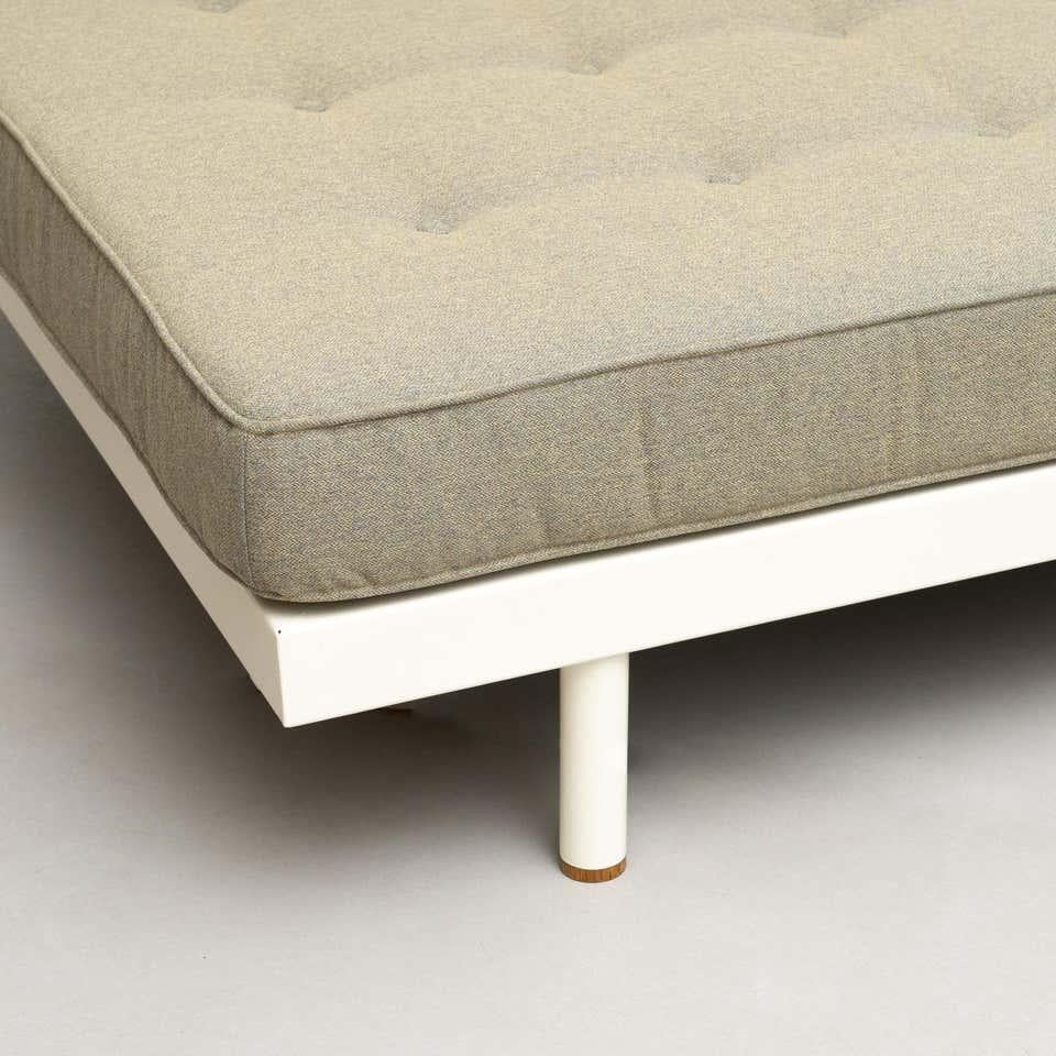 Seltene Jean Prouvé Mid Century Modern Double Daybed, ca. 1950 3