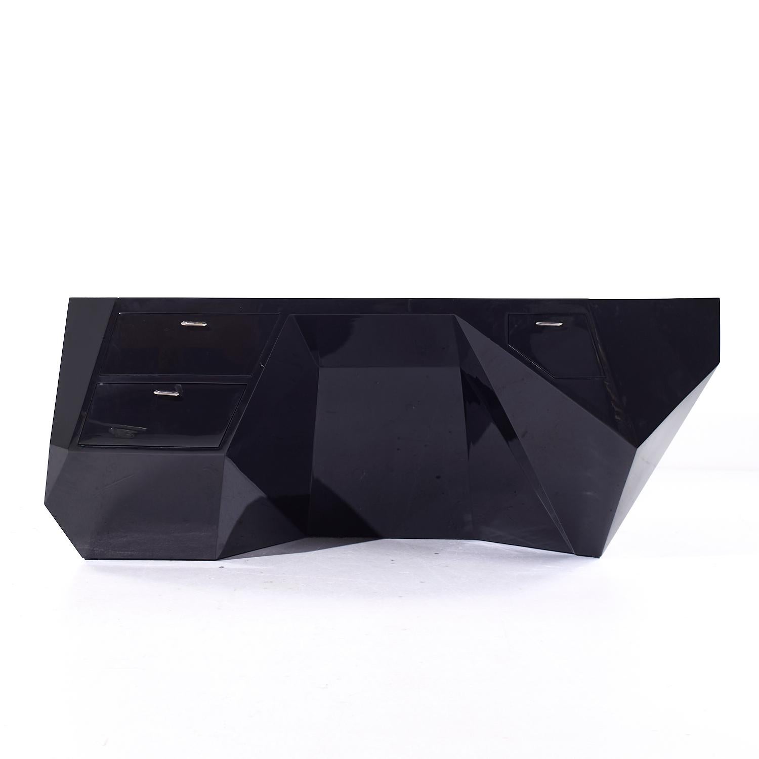 Scala Luxury Monumental Geometric 