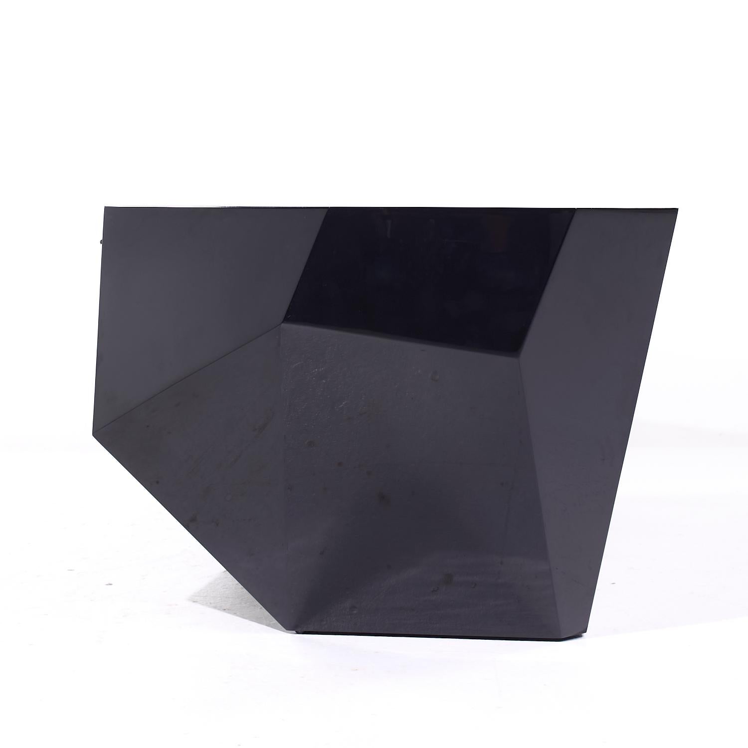 American Scala Luxury Monumental Geometric 
