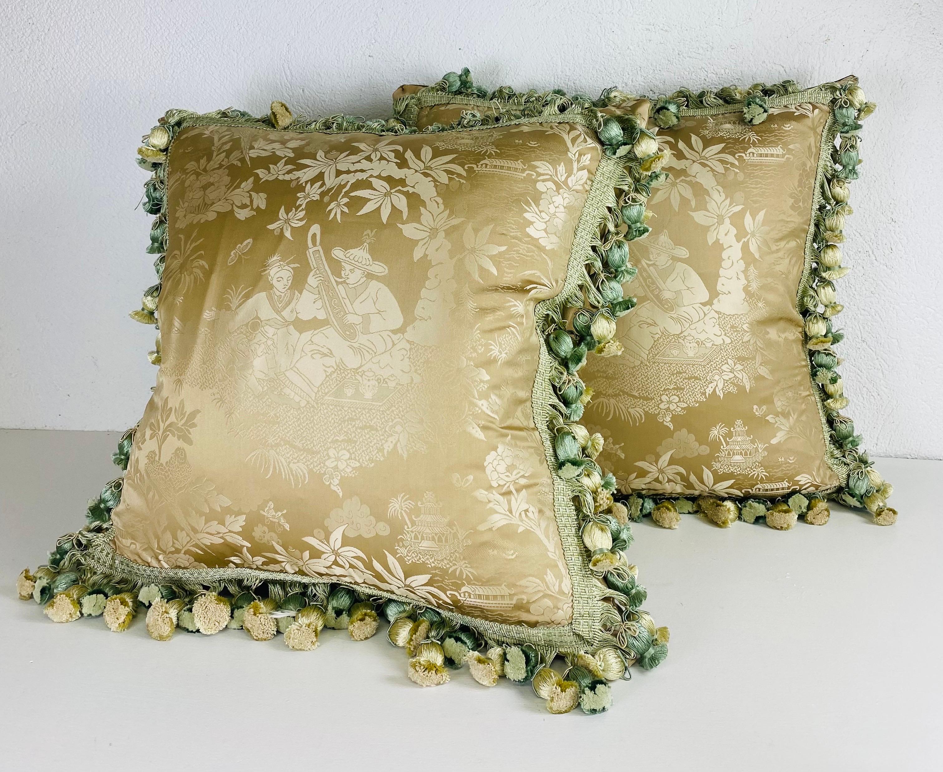 Scalamandre Chinoiserie-Seidenkissen mit Quasten/ ein Paar im Angebot 3