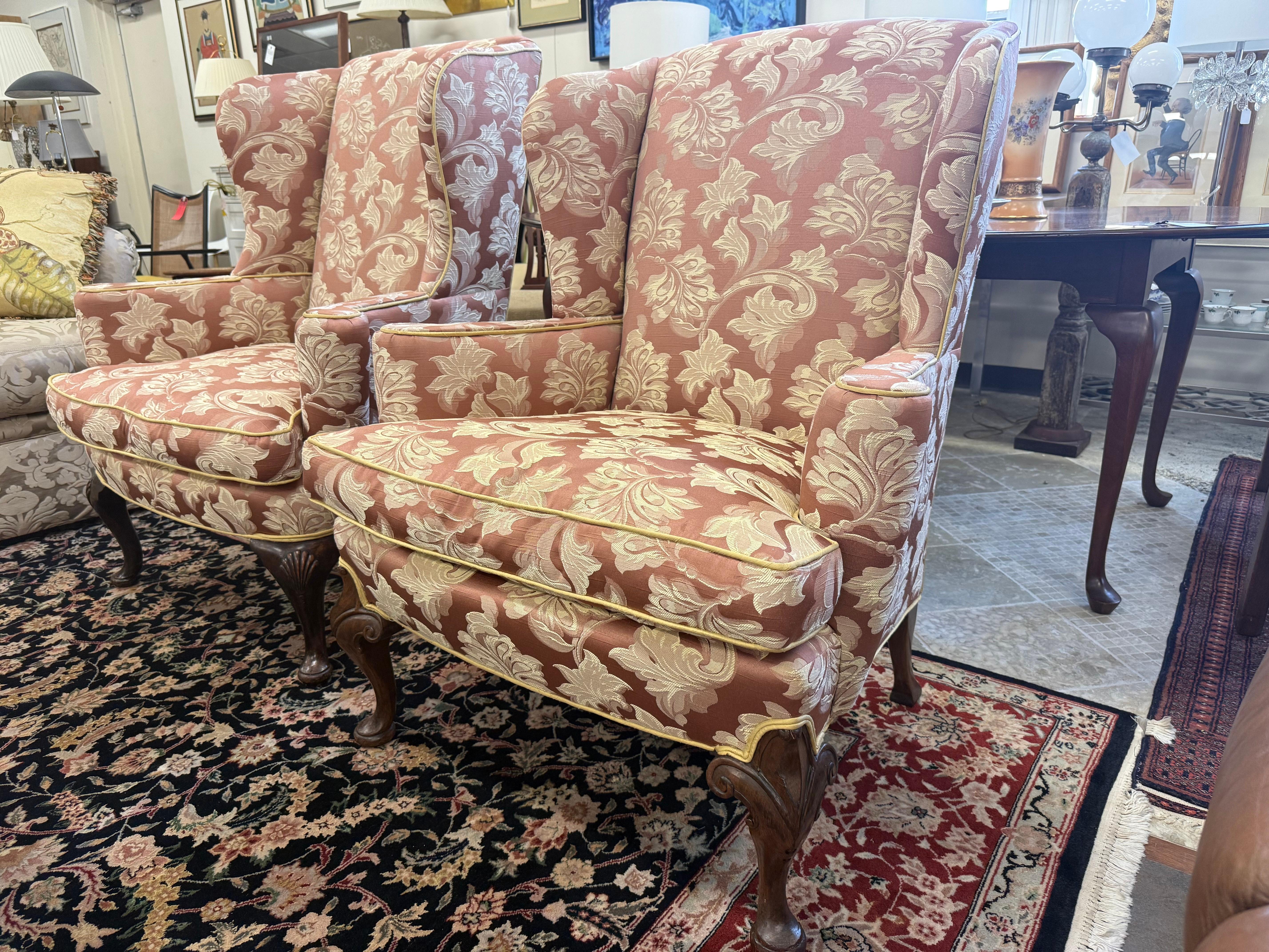 Pareja de Sillas Wingback Wingback Vintage de Tela Scalamandre a Medida en venta 5