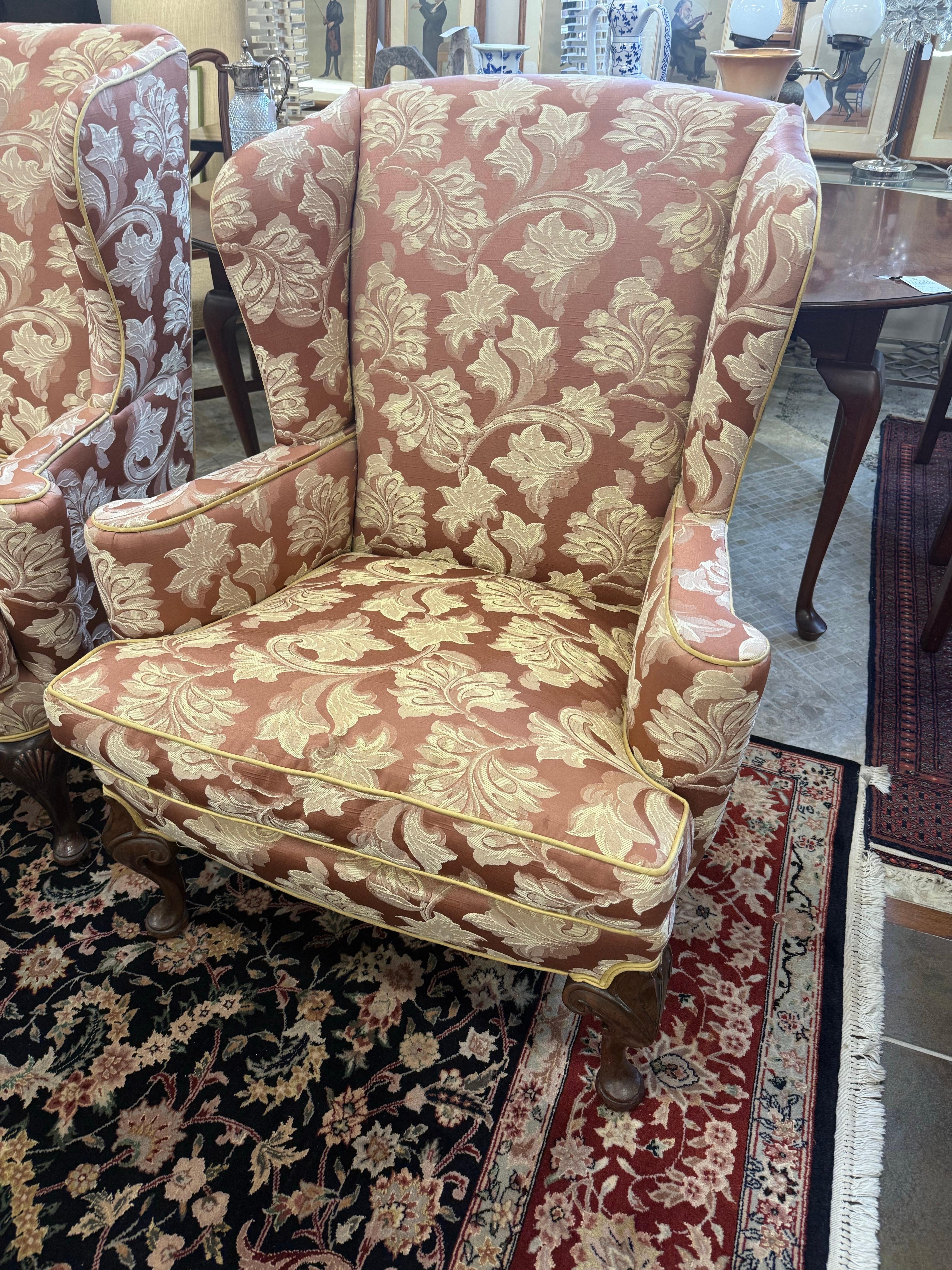 Pareja de Sillas Wingback Wingback Vintage de Tela Scalamandre a Medida en venta 10