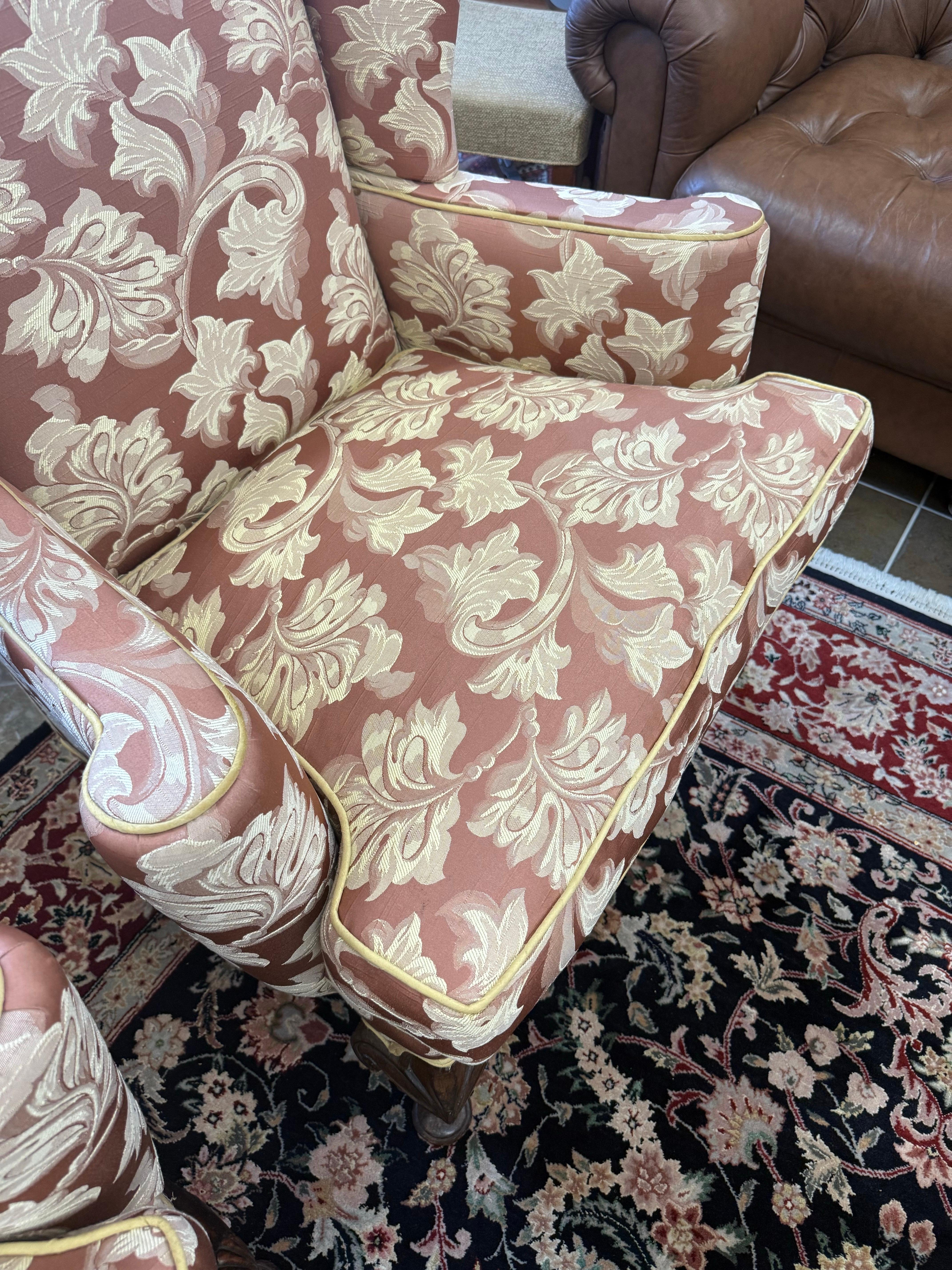 Pareja de Sillas Wingback Wingback Vintage de Tela Scalamandre a Medida en venta 20