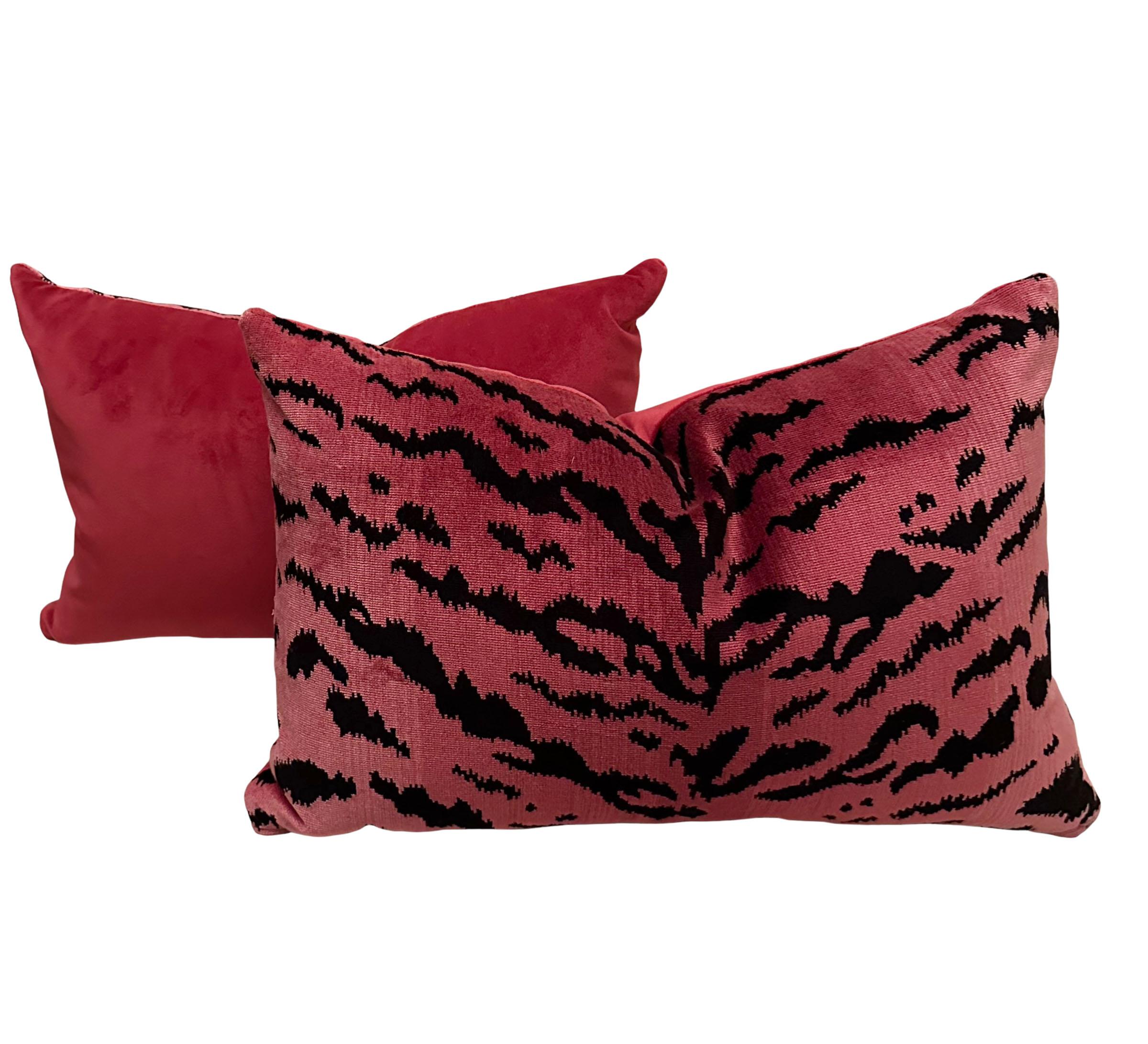 Late 20th Century Scalamandre Pillows in Fuchsia, a Pair For Sale
