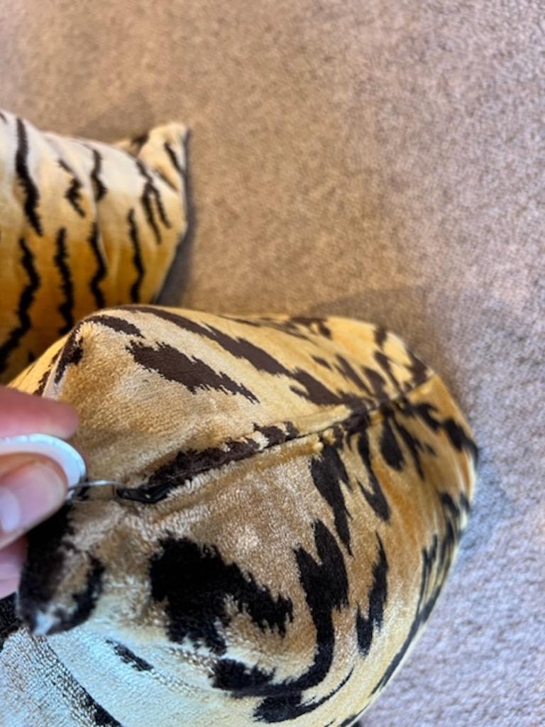 Scalamandre silk tiger velvet pillow In New Condition In Vancouver, CA