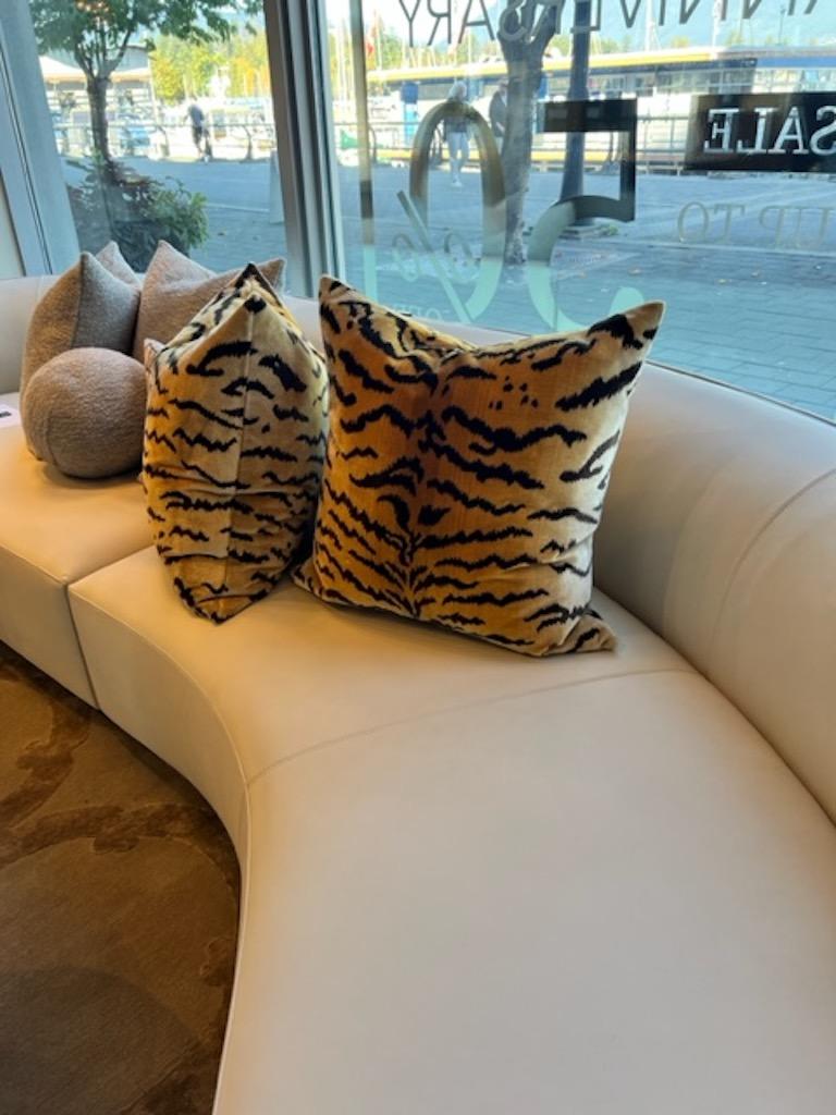 Scalamandre silk tiger velvet pillows For Sale 1