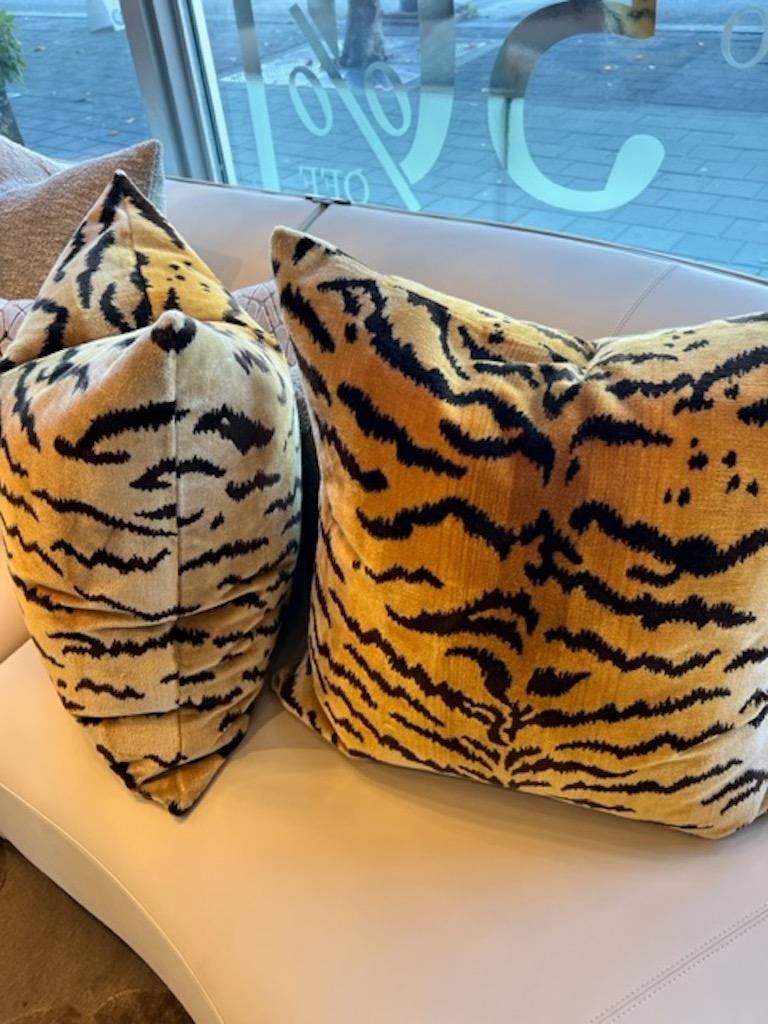 Scalamandre silk tiger velvet pillows For Sale 2