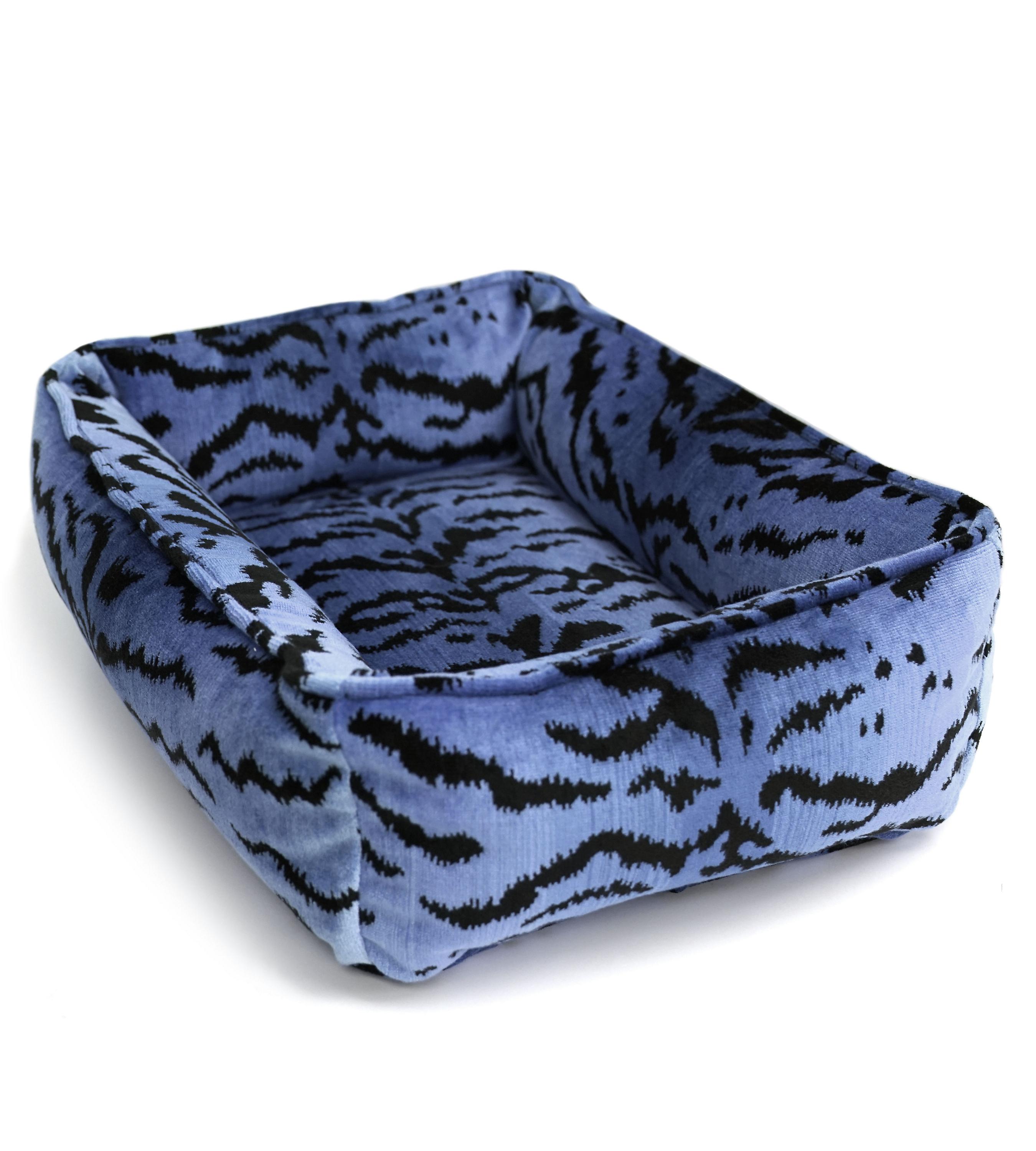 Scalamandre Tigre Medium Dog Bed In New Condition For Sale In New York, NY