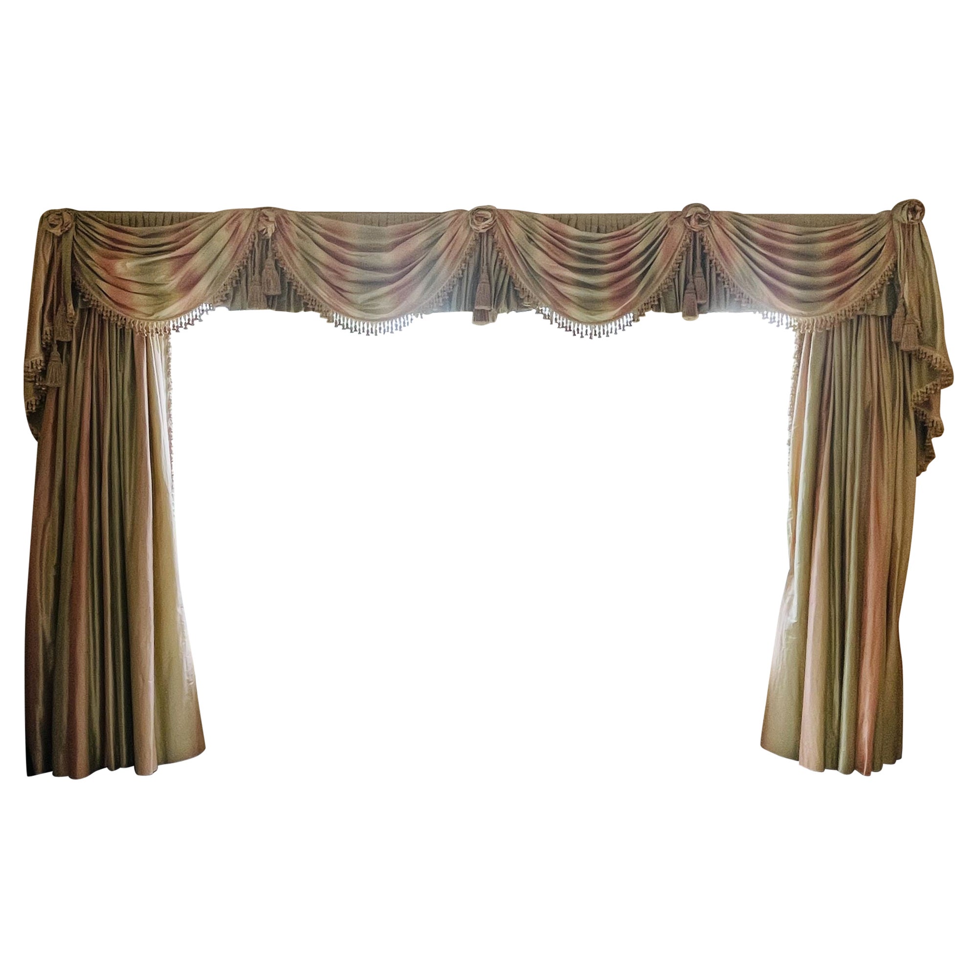 Traitements de fenêtre Scalamandre, rideaux, draperie rayée arc-en-ciel, frangée et doublée