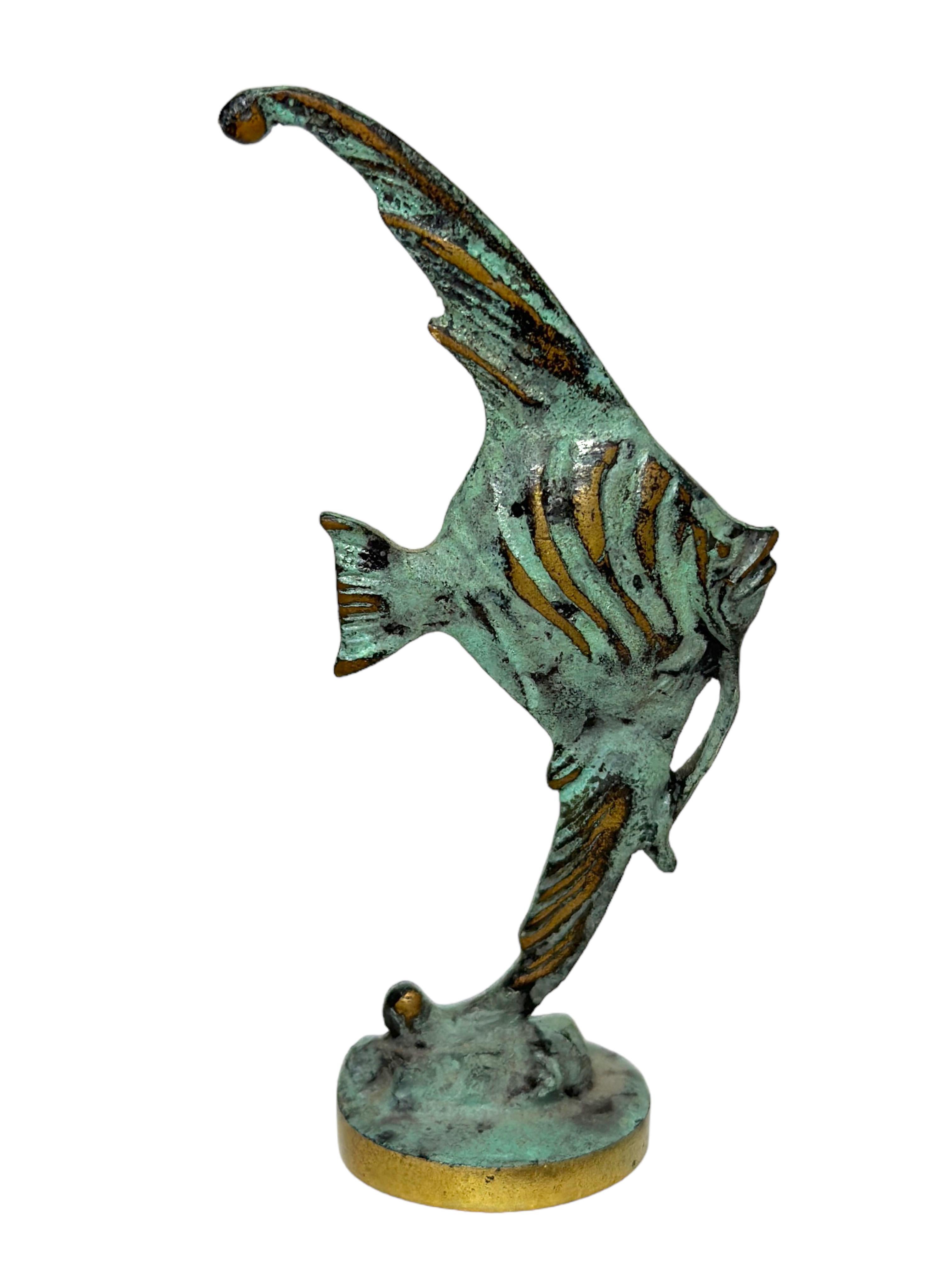 Skalar Fisch Miniatur Bronze Figur Bosse Stil Ära Mid-Century Modern Österreich (Österreichisch) im Angebot