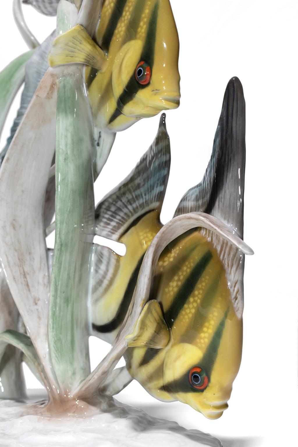 Porzellanfigur „SCALARE“ von Rosenthal F. Heidenreich mit Engelsfisch  (Deutsch) im Angebot