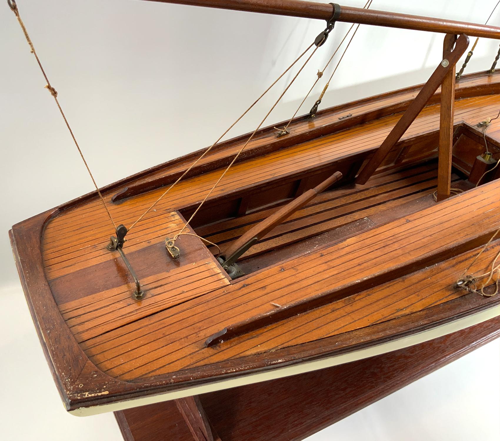 Mid-20th Century Scale Model of a Herreshoff Yacht For Sale