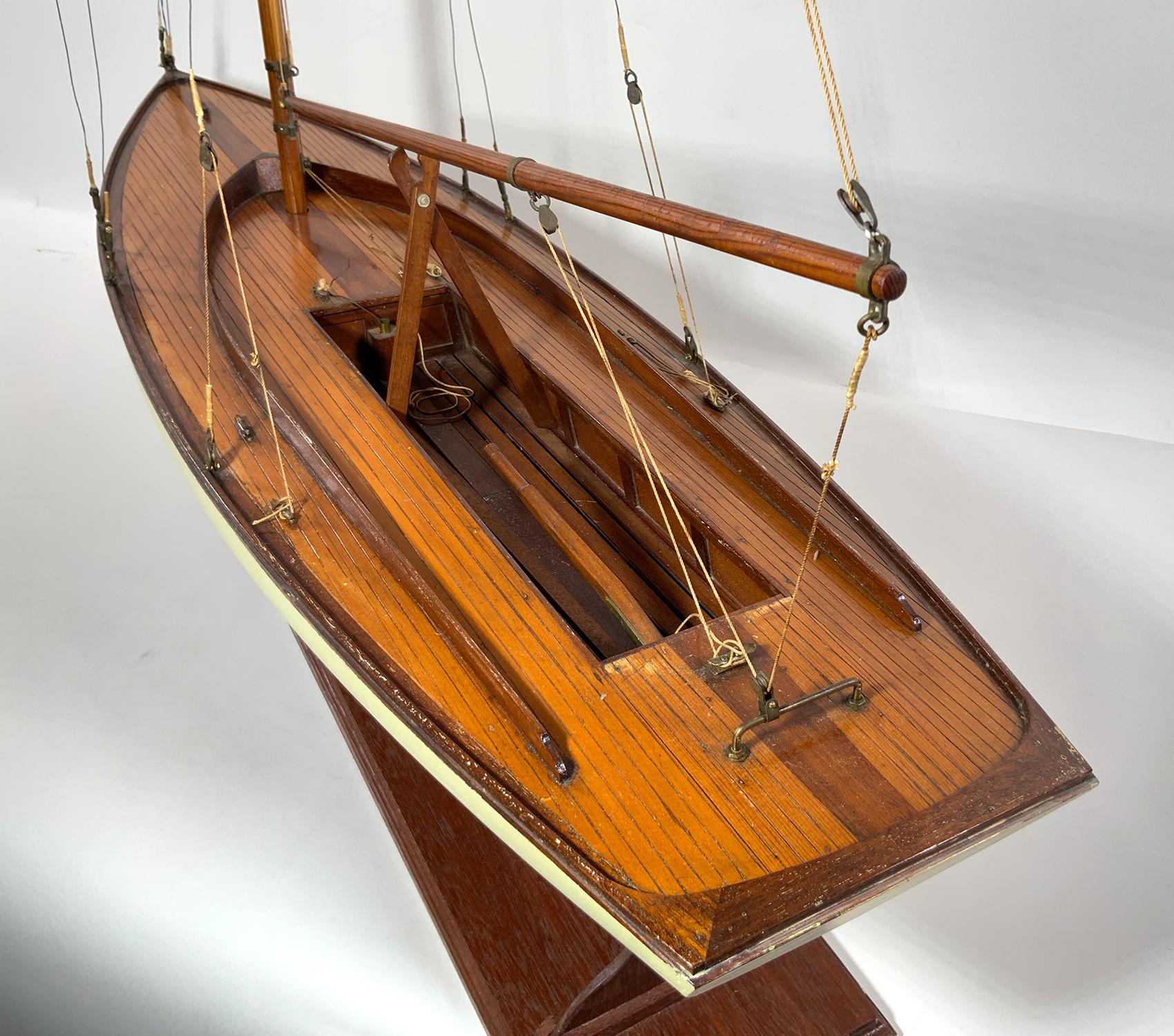 Scale Model of a Herreshoff Yacht For Sale 1