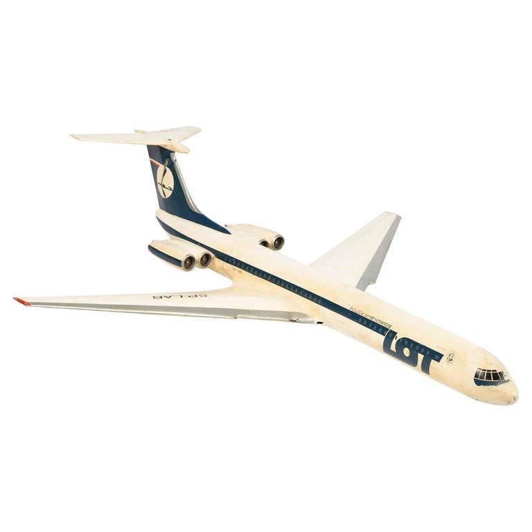 Scale Model of Polish Airlines LOT Ilyushin Il-62 at 1stDibs