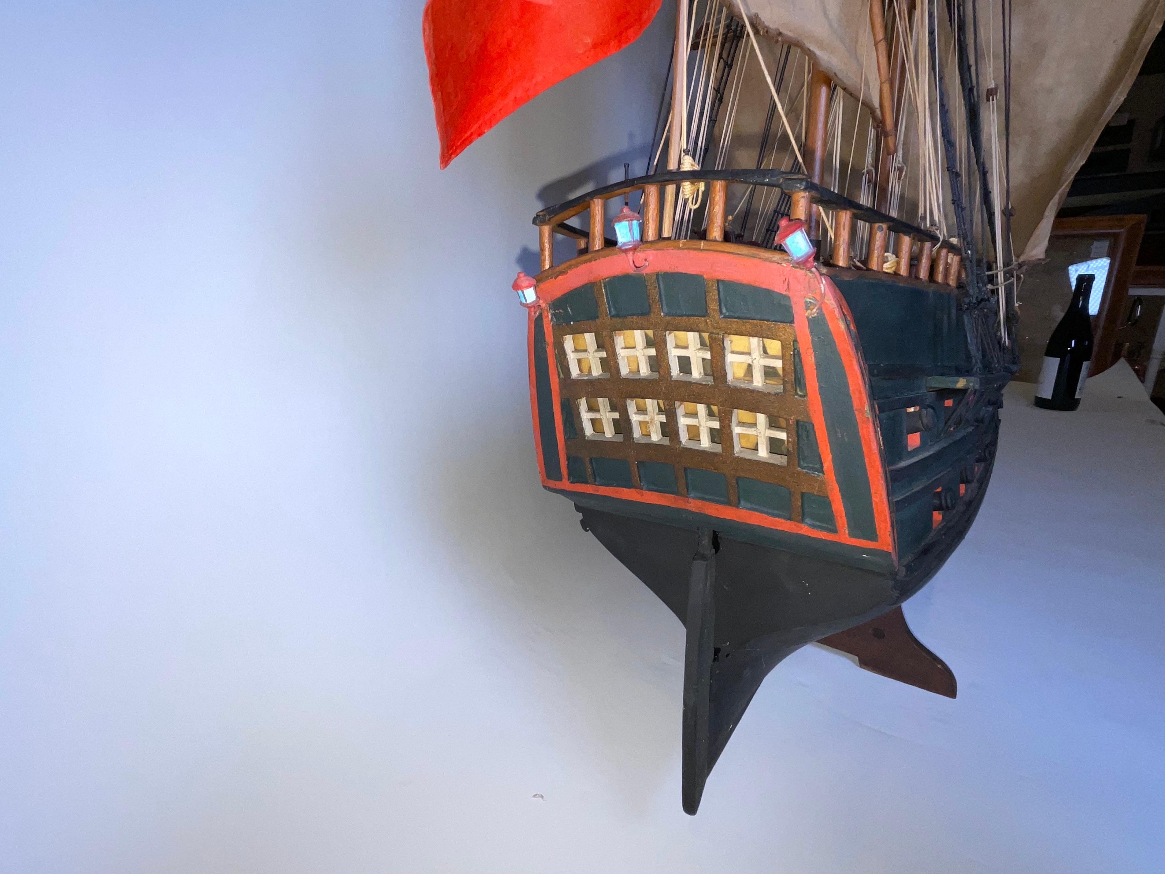 Modèle de bateau à grande échelle d'une frigate anglaise en vente 10