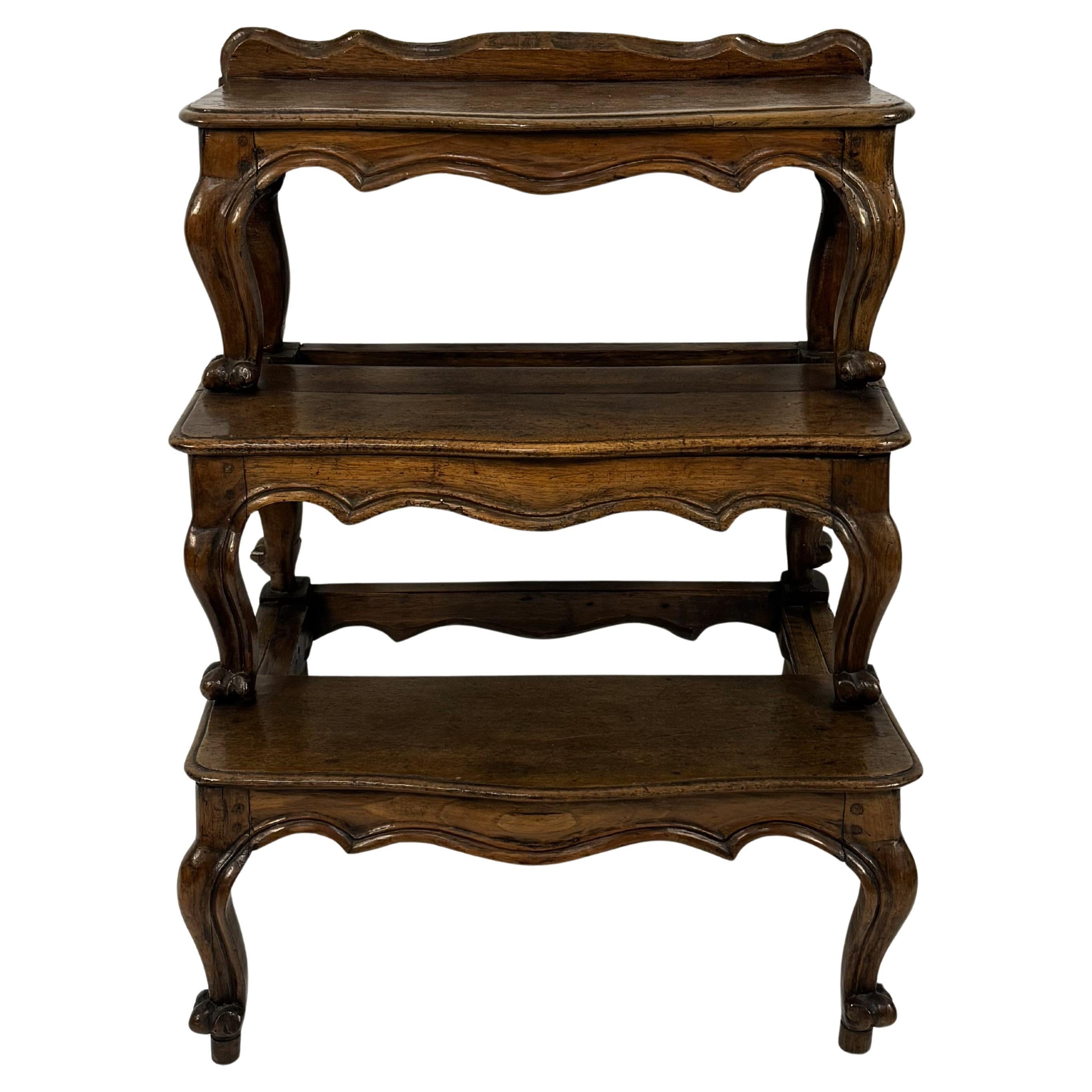 Walnut library ladder, 18th century