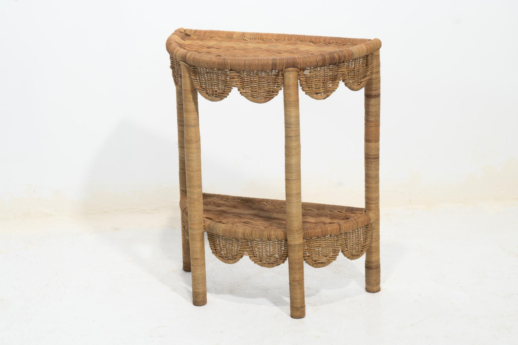 Table de chevet Scallop par Rattanology en vente 3