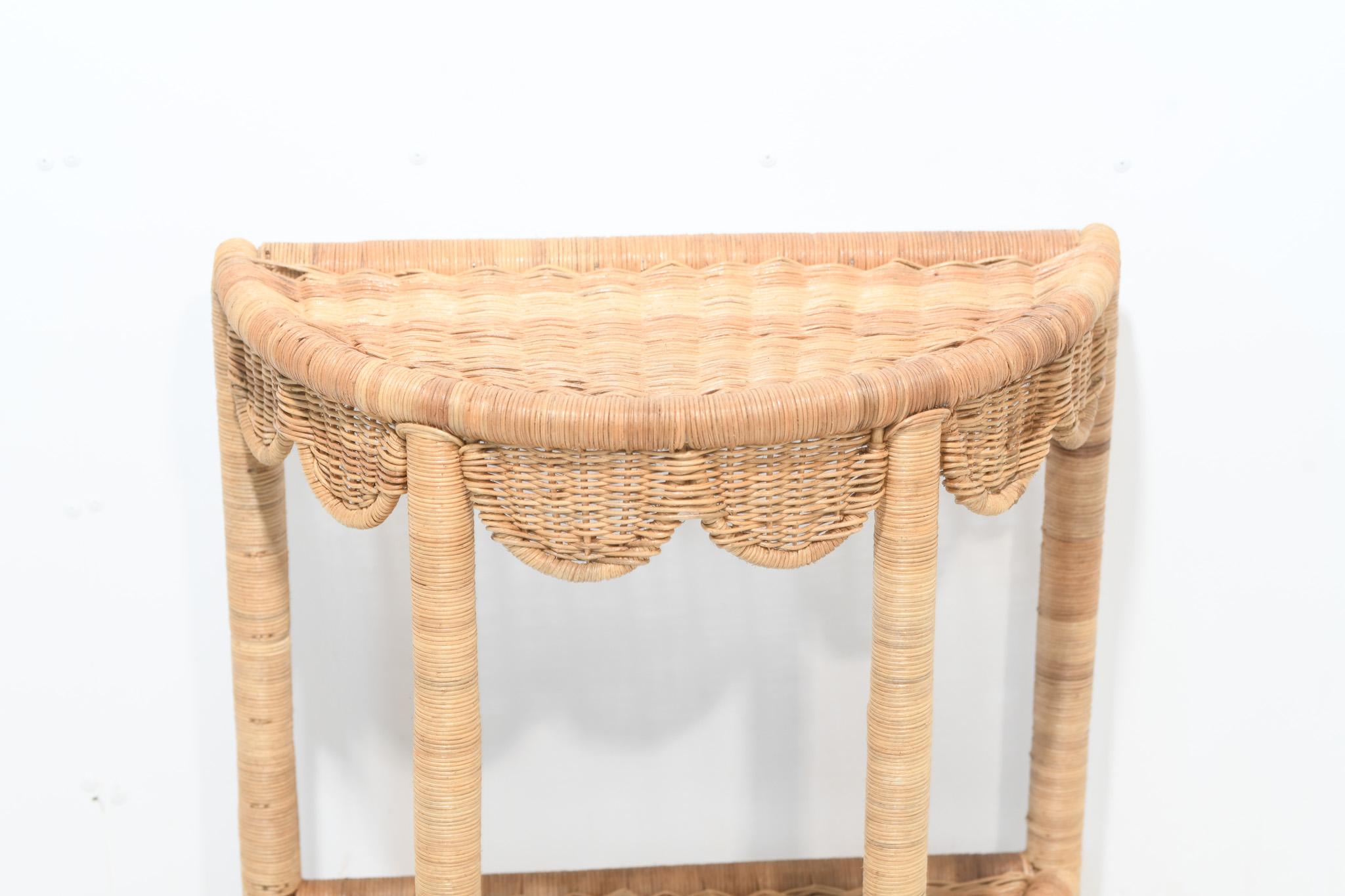 Osier Table de chevet Scallop par Rattanology en vente