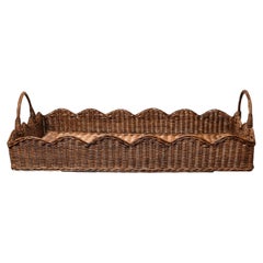 Big Scalloped Rattan Tablett, handgeflochtenes Teakholz, British Colonial Stil, UK