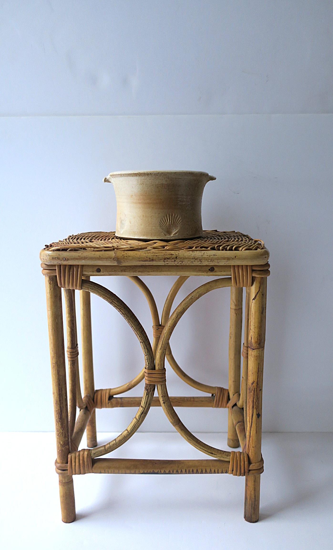 20th Century Scallop Seashell Ice Bucket or Bowl Pot For Sale