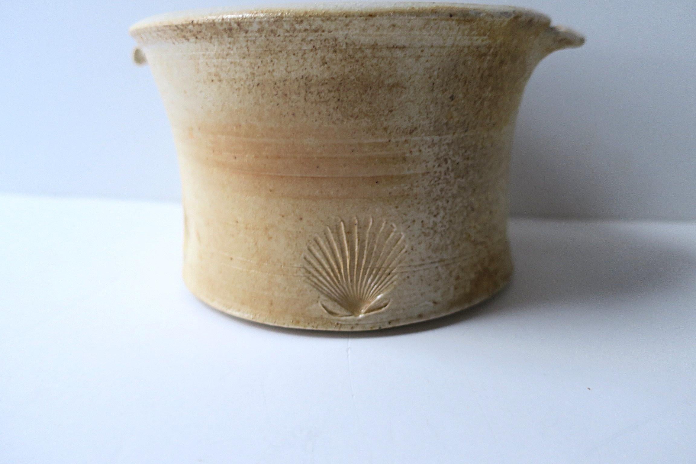 Scallop Seashell Ice Bucket or Bowl Pot For Sale 3