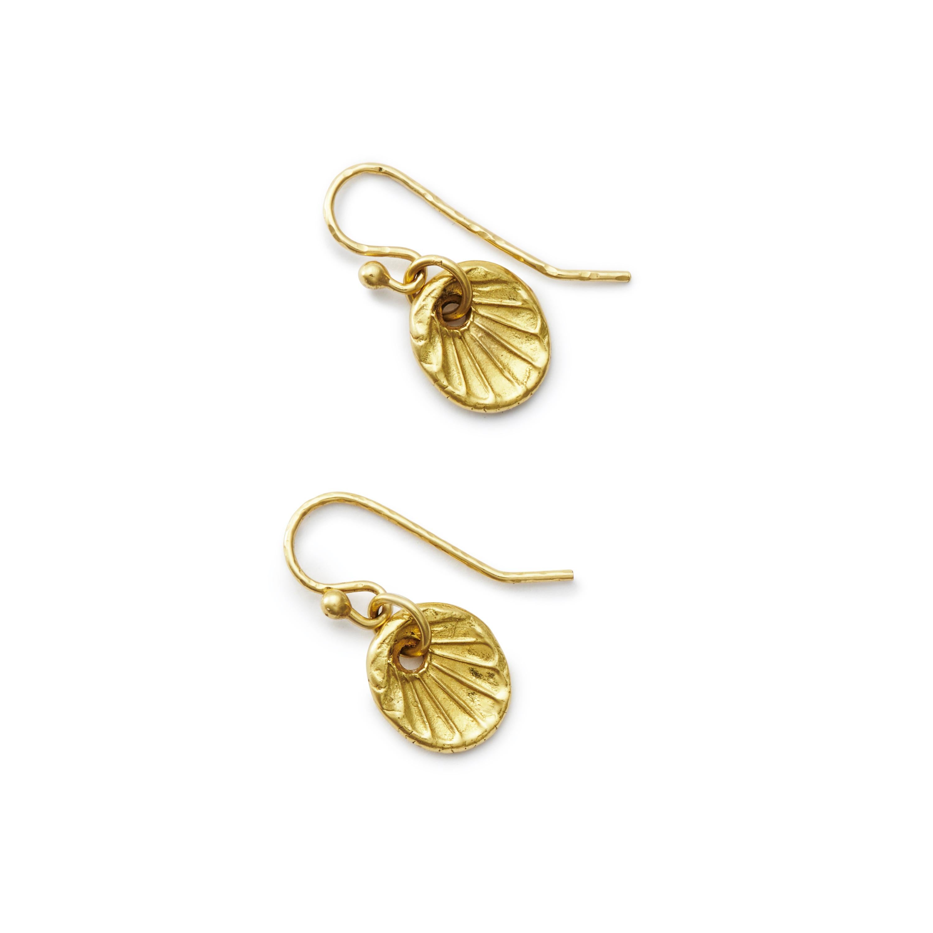 These delicate and detailed 18 Karat Gold Scallop Shell drop earrings make a lovely gift for you or someone special. French wires.