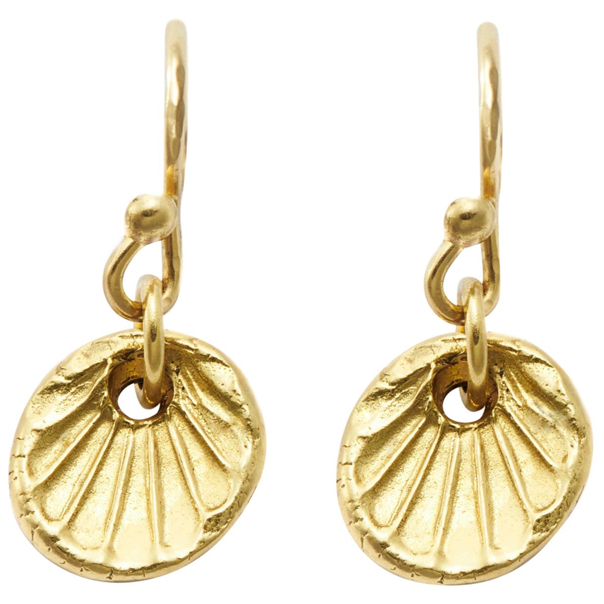 Susan Lister Locke Scallop Shell Drop Earrings in 18 Karat Gold For Sale