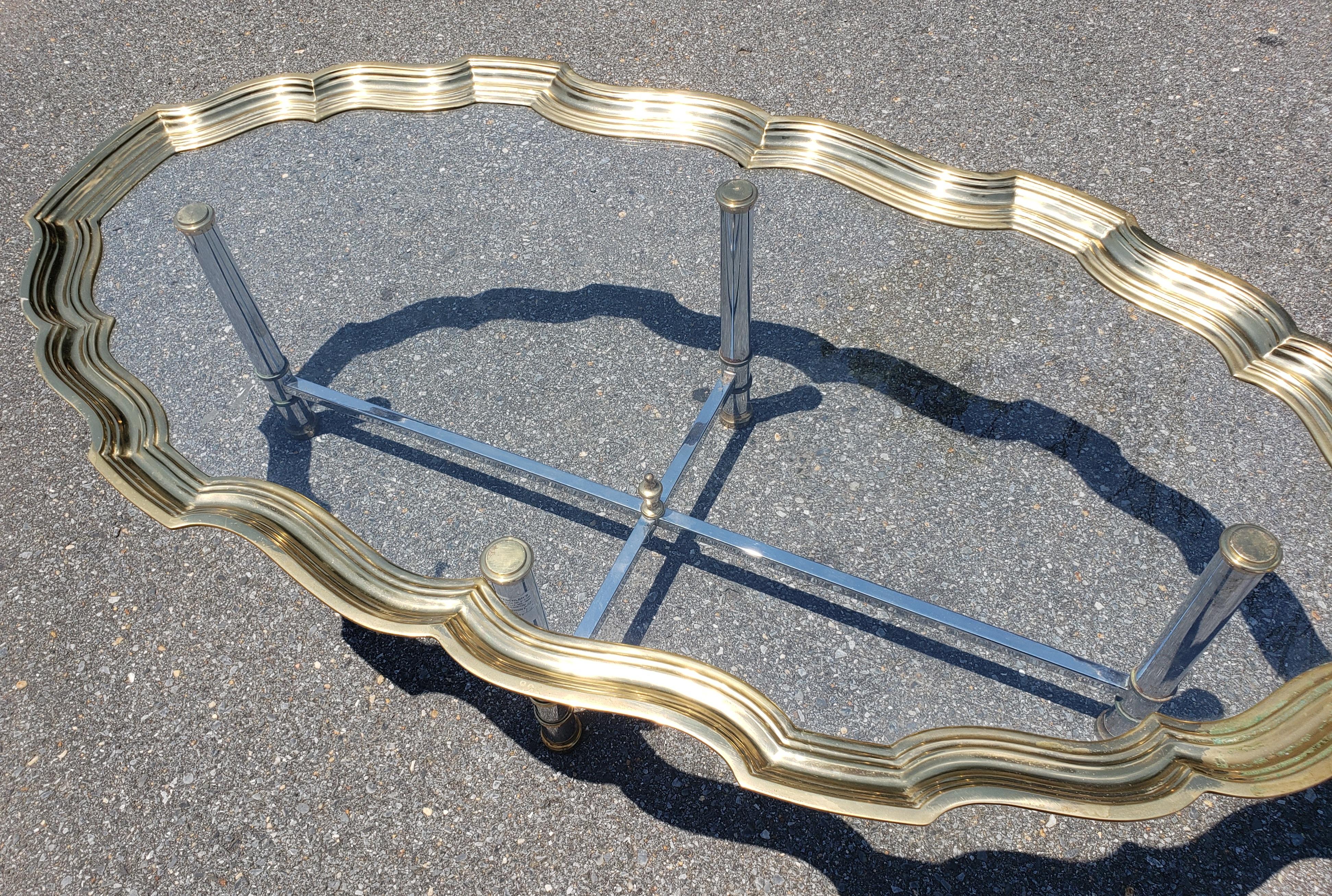 Mid-Century Modern Scalloped Brass and Polished Steel Chrome Glass Top Cocktail Coffee Table For Sale
