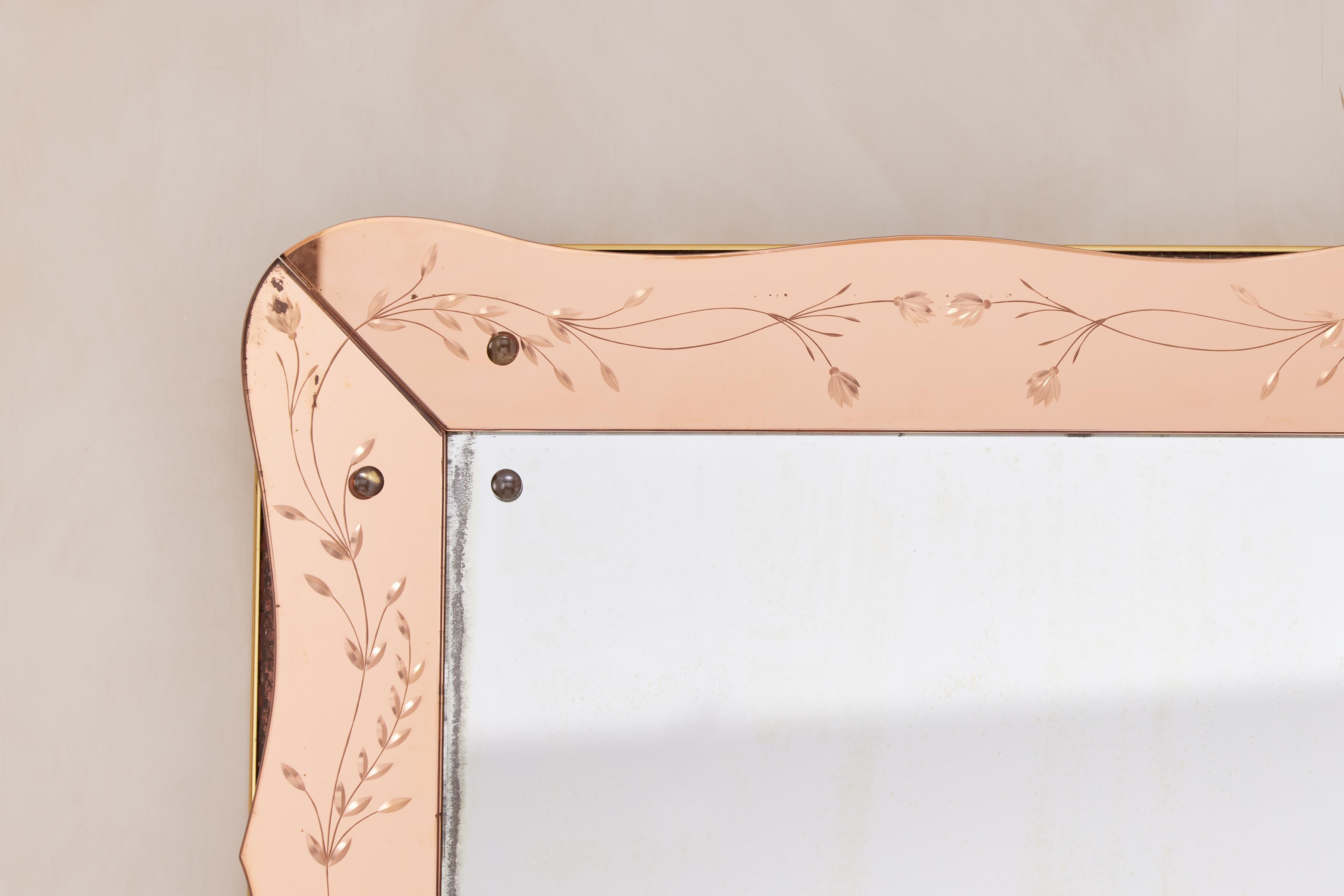 Scalloped Cristal Art Mirror 5