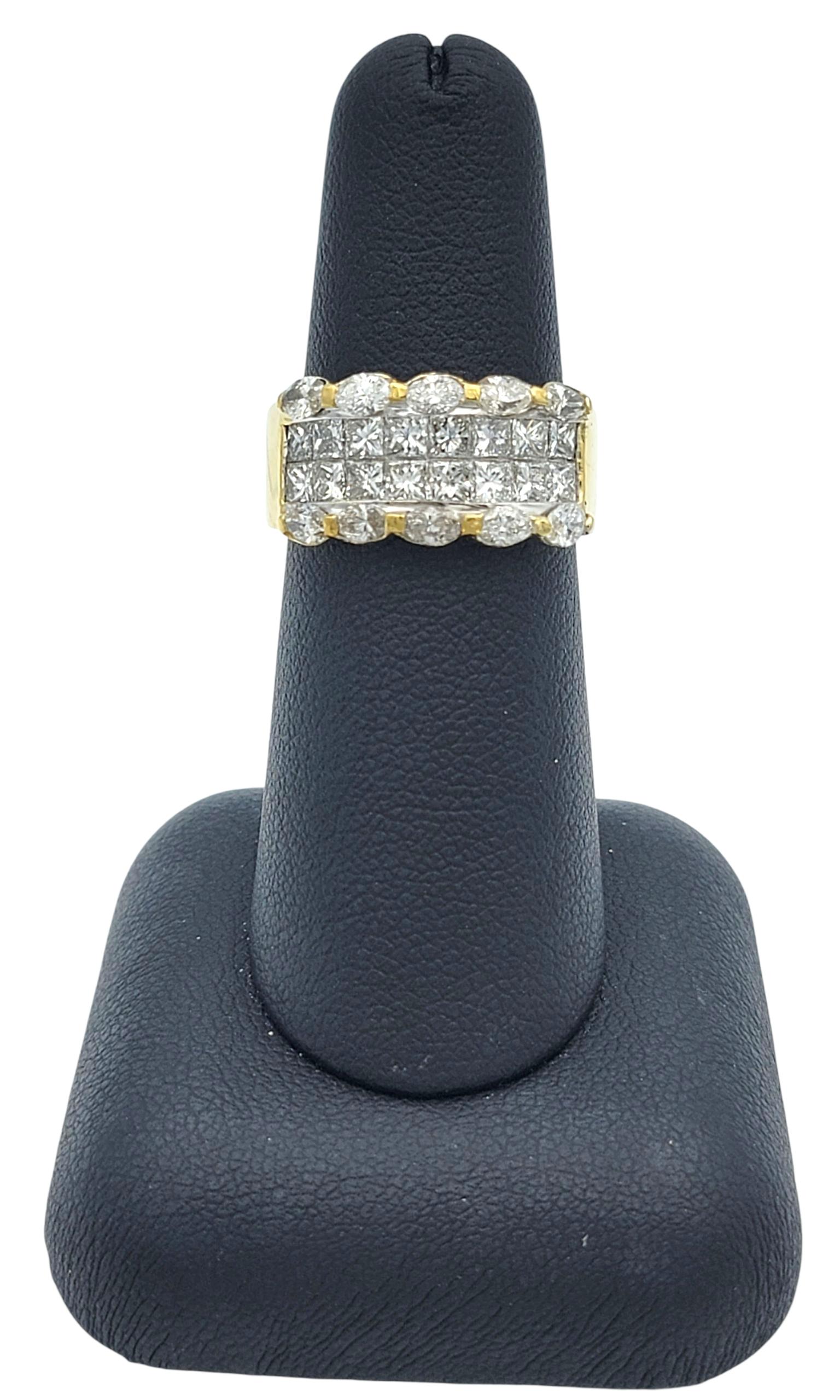 Bague à bord festonné avec diamant taille princesse et marquise en or jaune 18 carats en vente 4