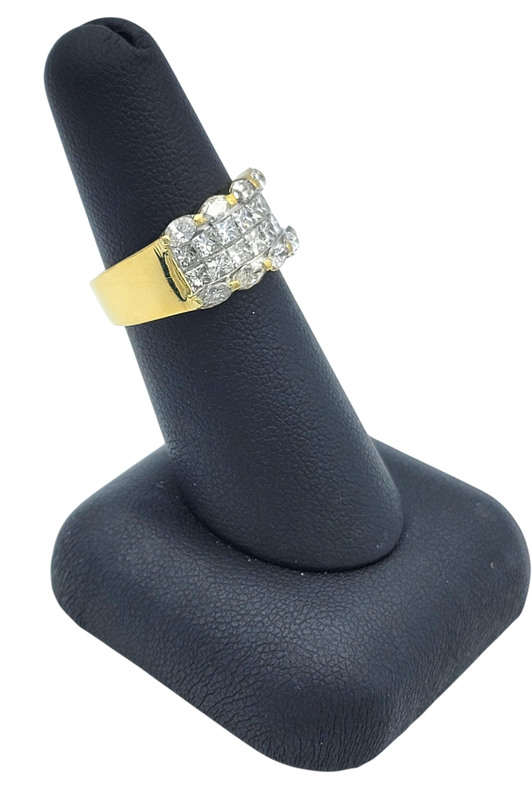 Bague à bord festonné avec diamant taille princesse et marquise en or jaune 18 carats en vente 5