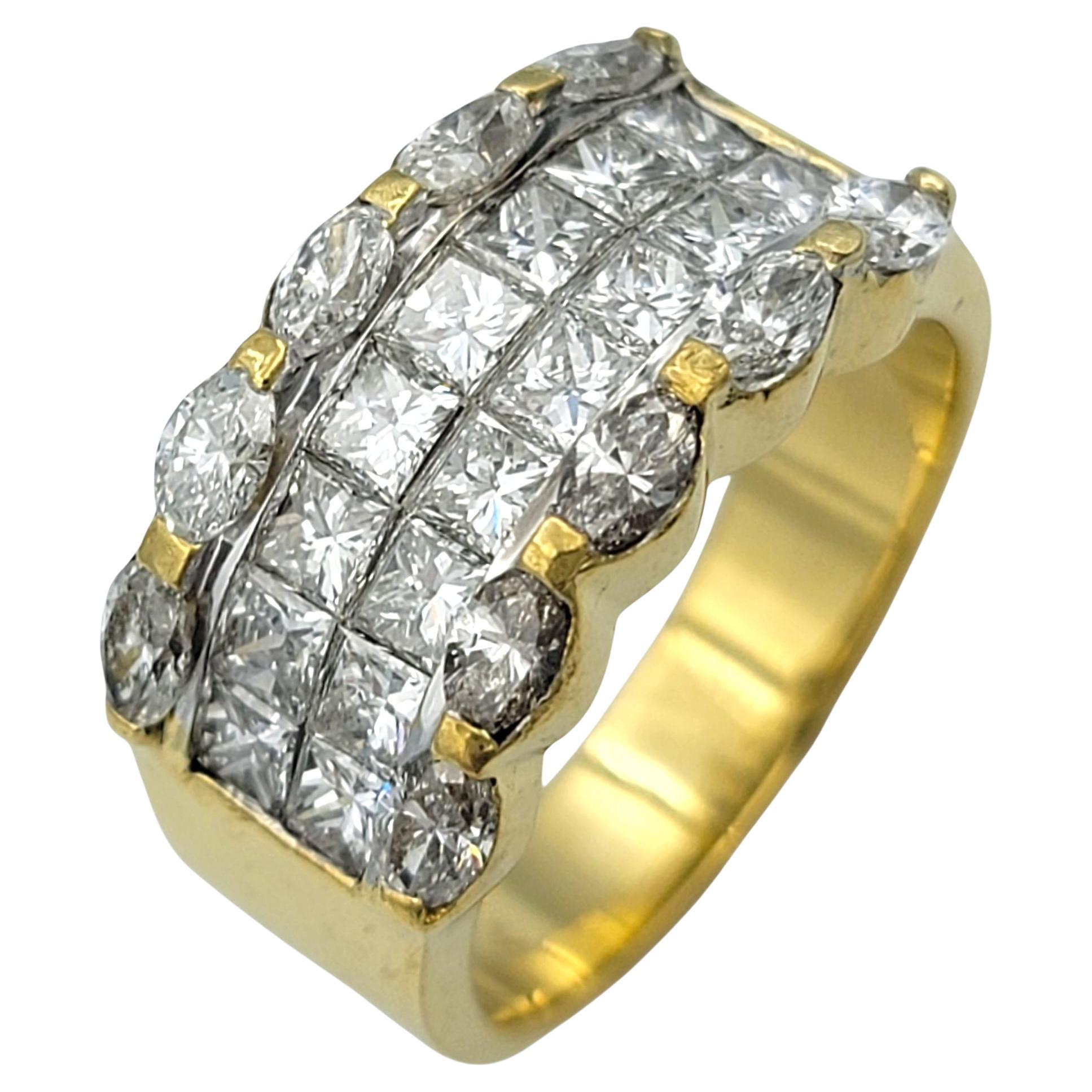 Taille de l'anneau : 6.75

Cette élégante bague en or jaune 18 carats présente une étonnante combinaison de diamants de taille princesse et marquise. Les diamants sont sertis en continu sur la bande, créant ainsi un ensemble complexe et éblouissant