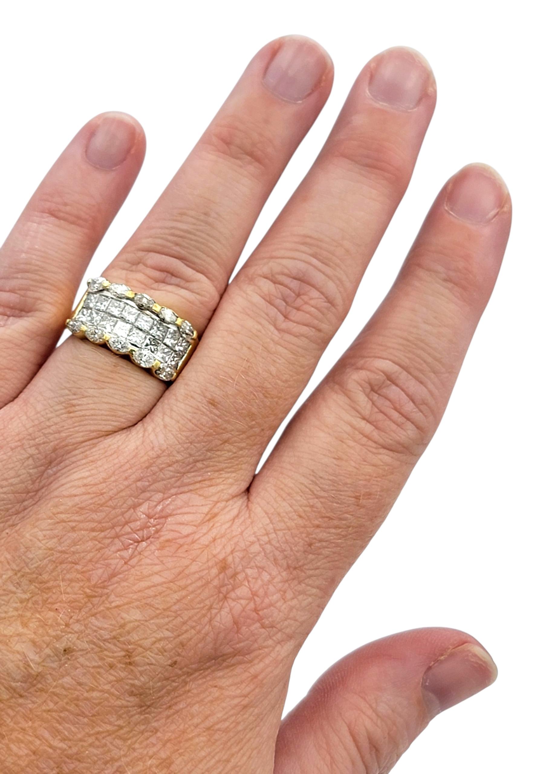 Bague à bord festonné avec diamant taille princesse et marquise en or jaune 18 carats en vente 2