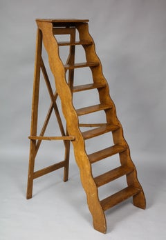 Scalloped Folding Ladder