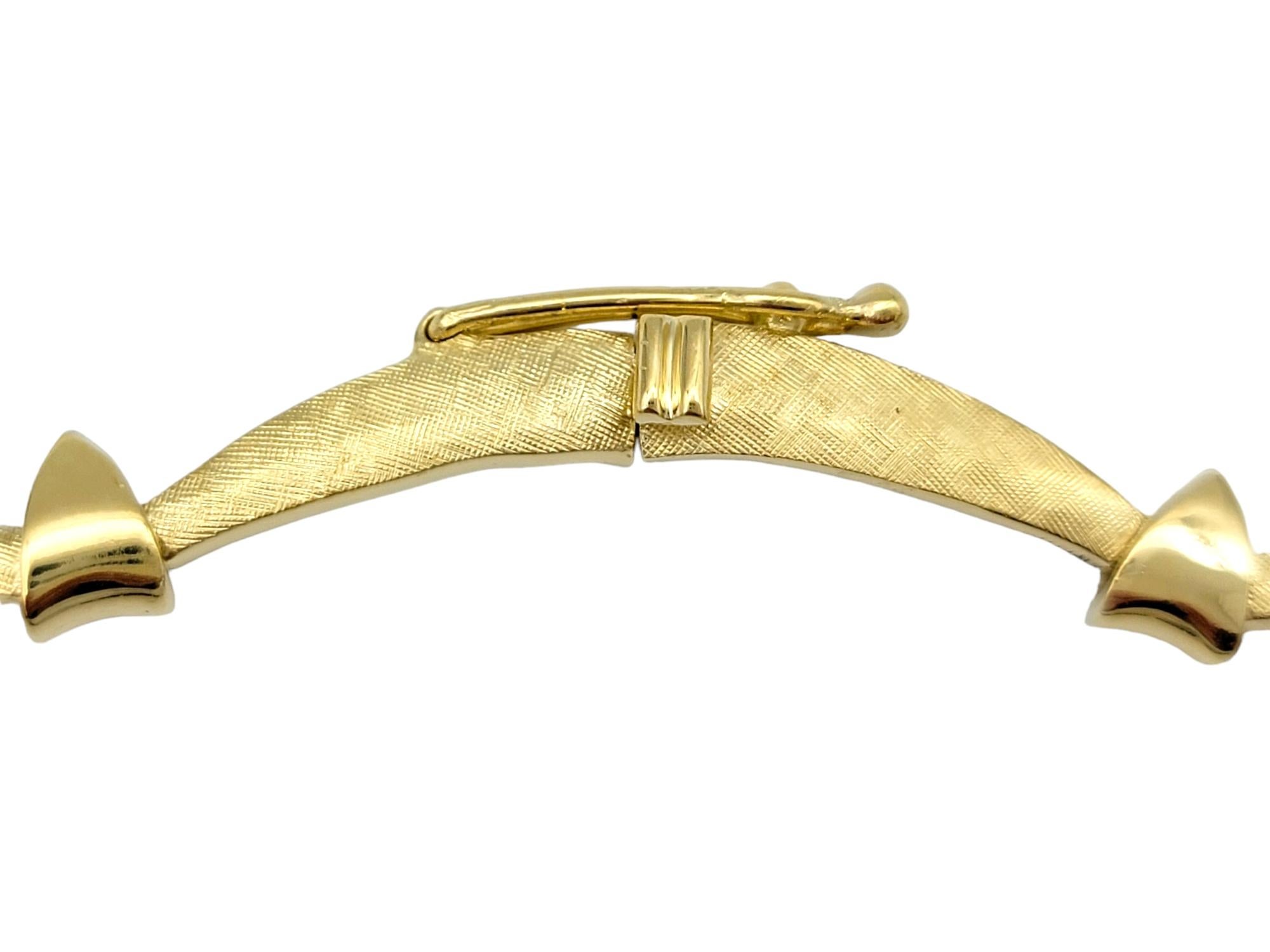 Women's Scalloped Link Choker Necklace with Emeralds and Diamonds 18 Karat Yellow Gold