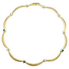 Scalloped Link Choker Necklace with Emeralds and Diamonds 18 Karat Yellow Gold