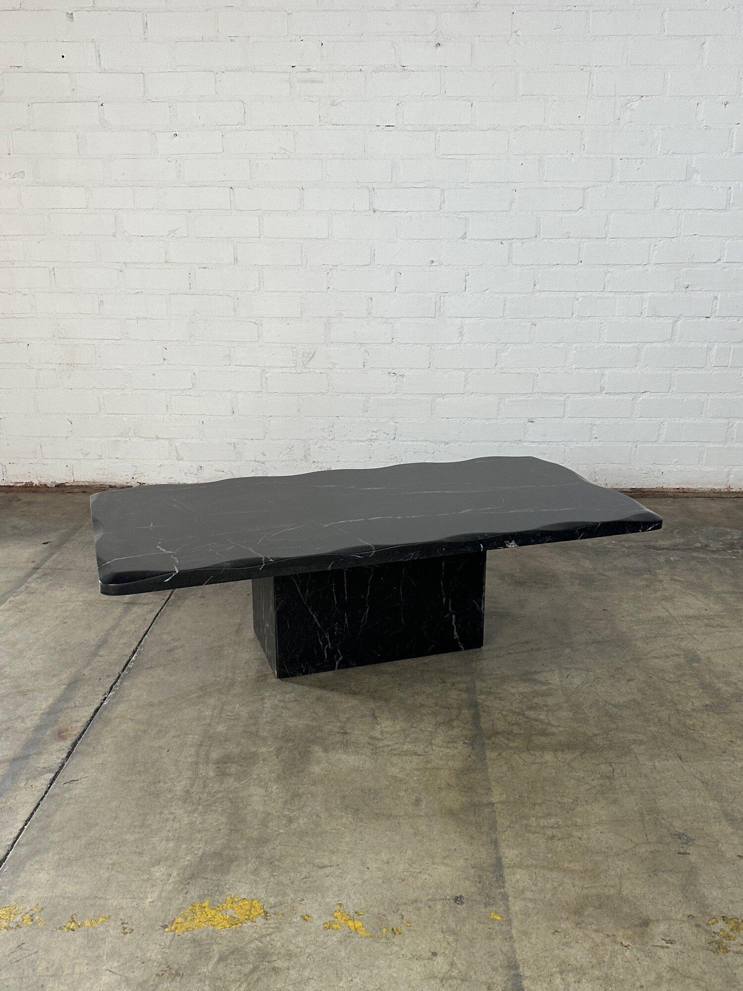 Post-Modern Scalloped Marble coffee table For Sale