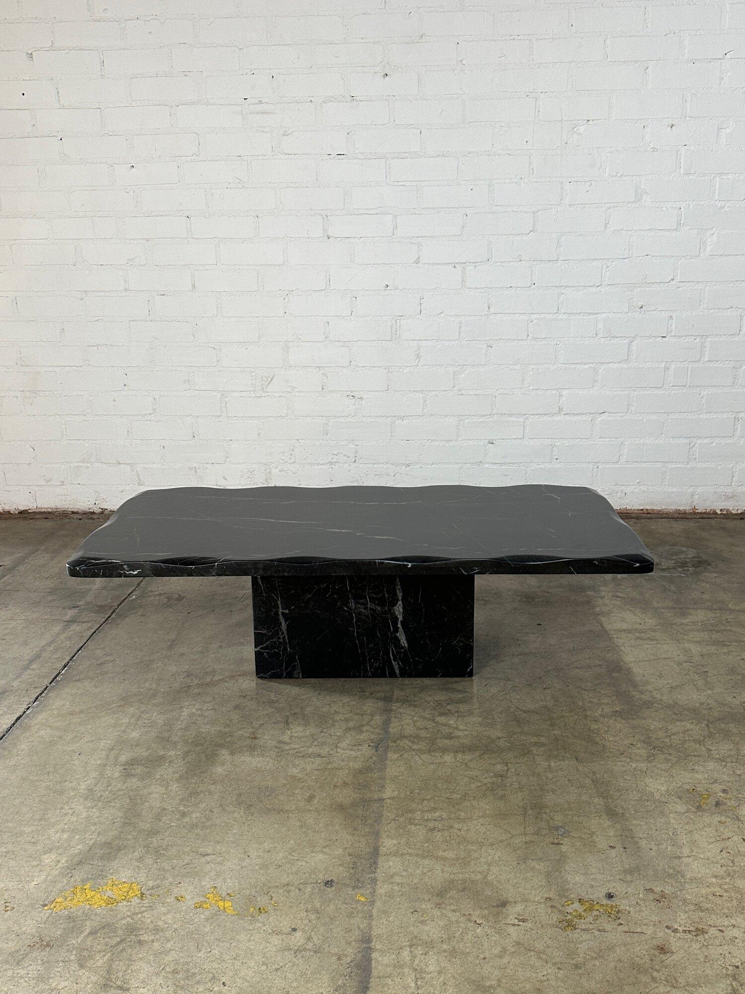 Scalloped Marble coffee table For Sale 4