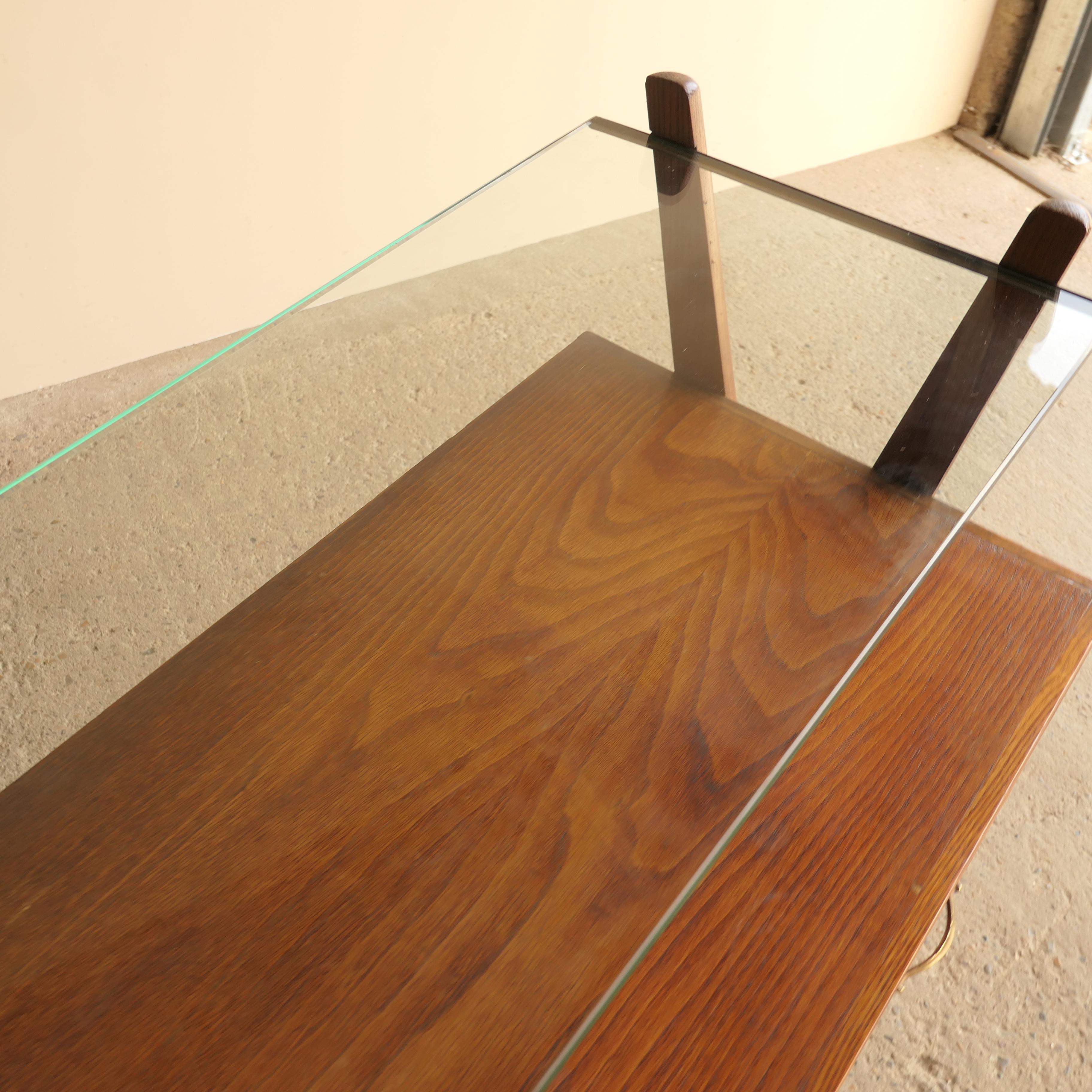 Scalloped Mid Century Console / Sideboard For Sale 1