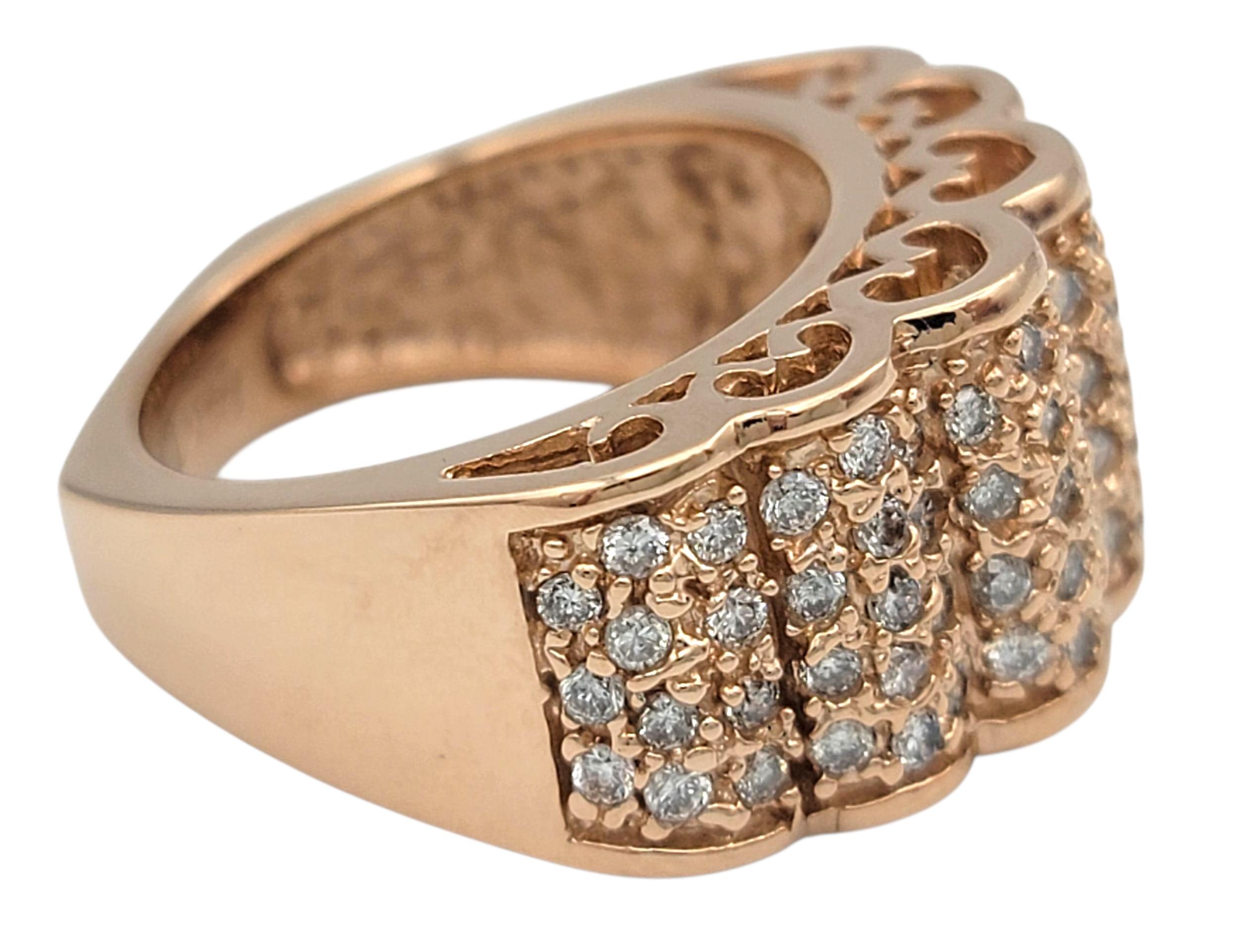 Scalloped multi row diamond band ring In Good Condition For Sale In Scottsdale, AZ