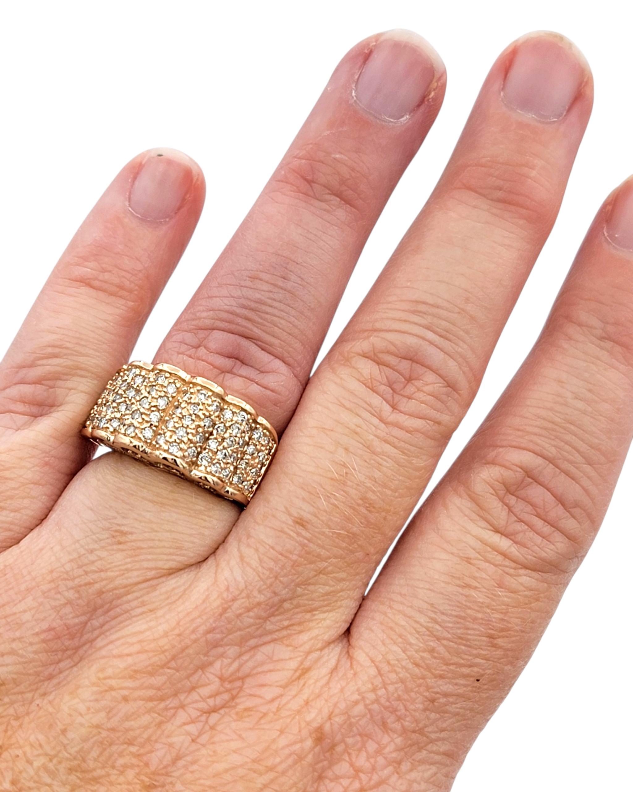 Scalloped multi row diamond band ring For Sale 3