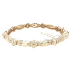 Vintage Scalloped Oval Yellow Gold Bangle with Hinge