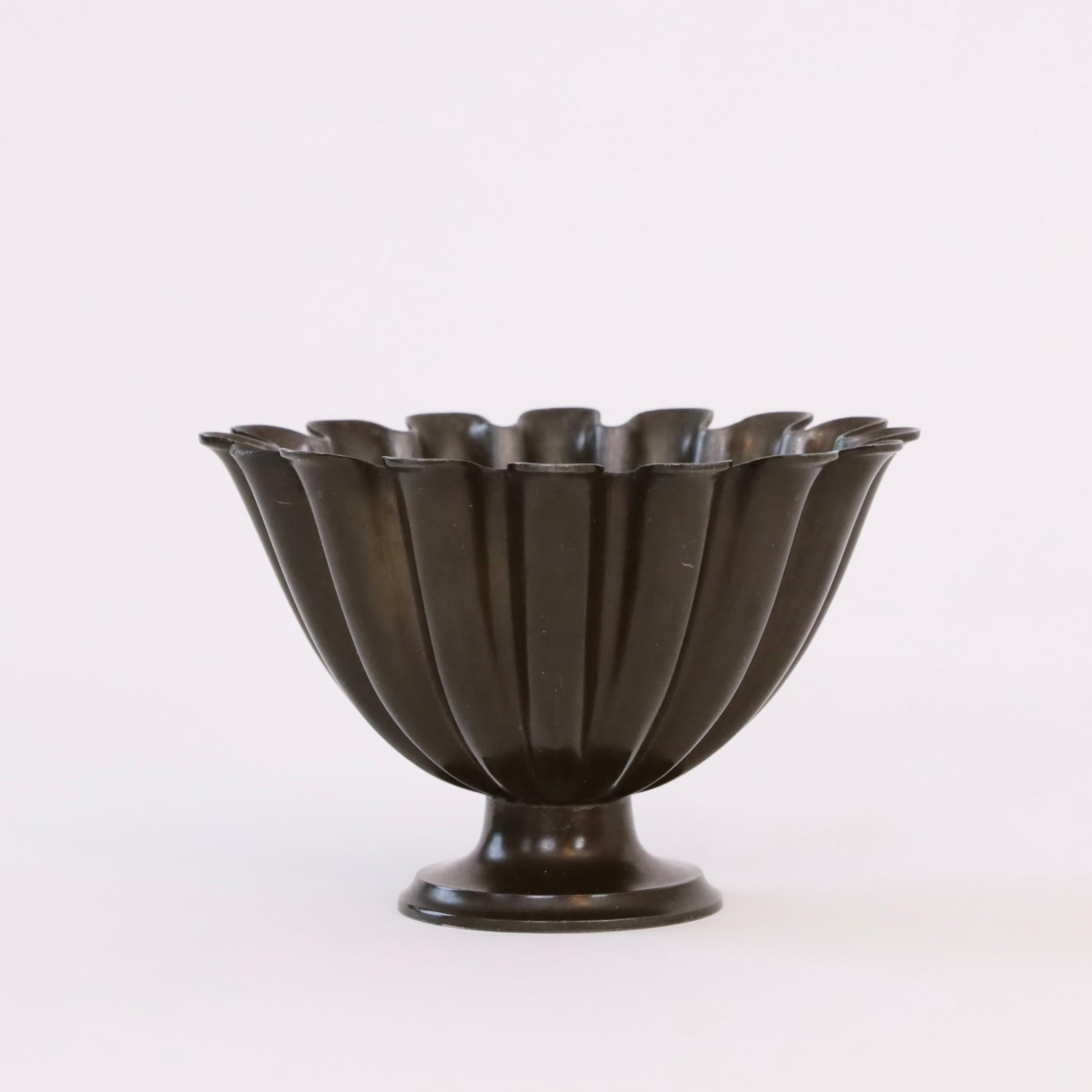 Scalloped pedestal discometal bowl by Just Andersen 1920s, Denmark For Sale 1