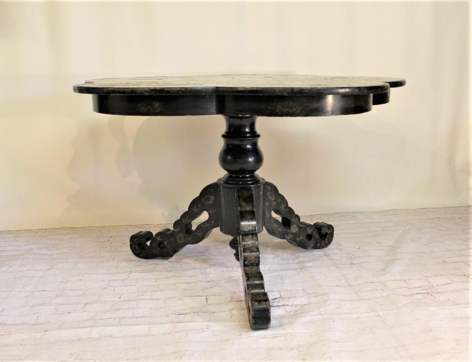 Chinese Scalloped Shaped Chinoiserie Centre Dining Table