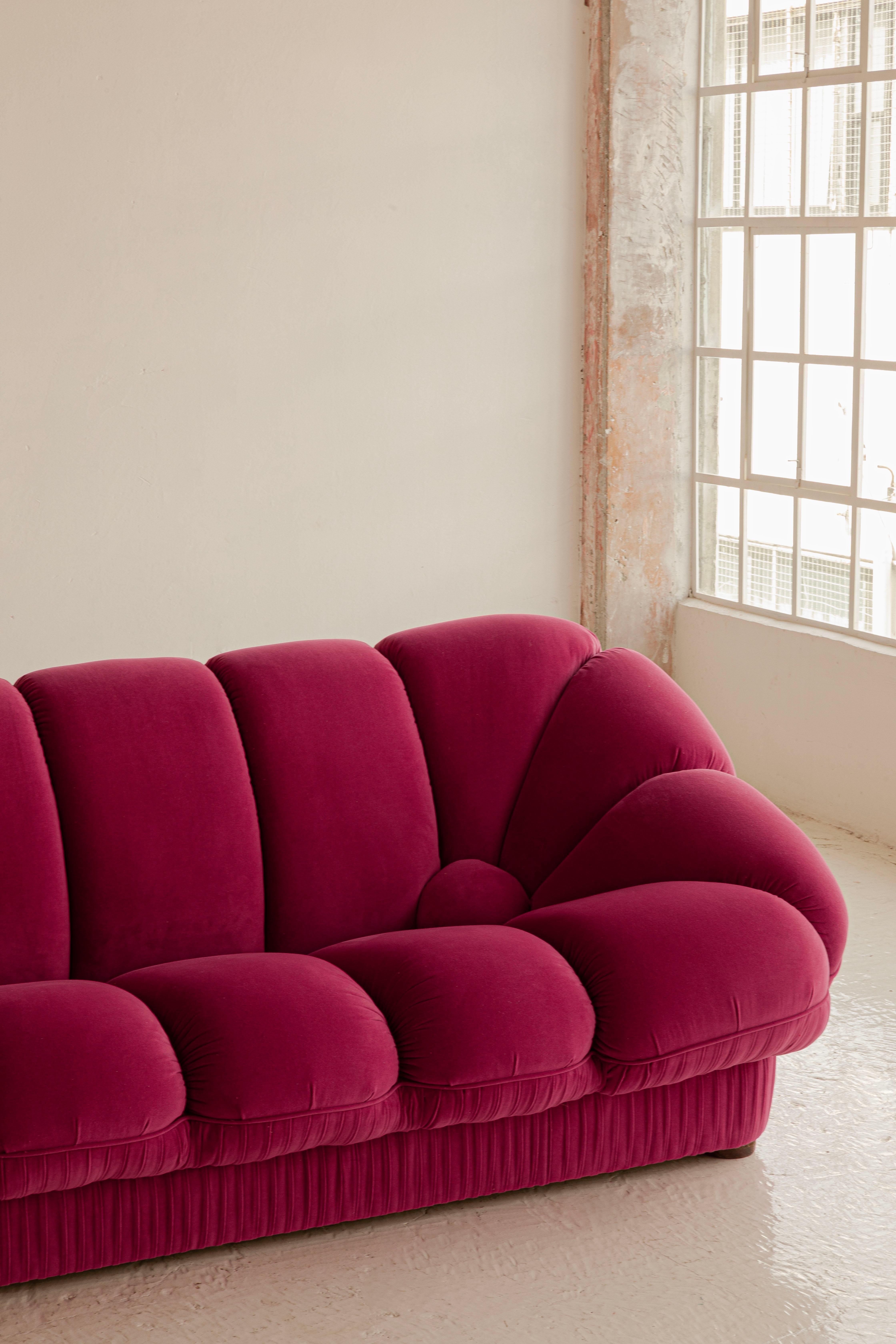 Post-Modern Scalloped Sofa in pleated velvet For Sale