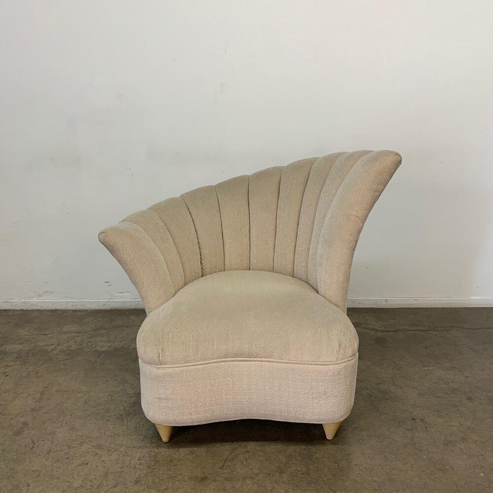 Scalloped Vintage Lounge Chair In Good Condition In Los Angeles, CA